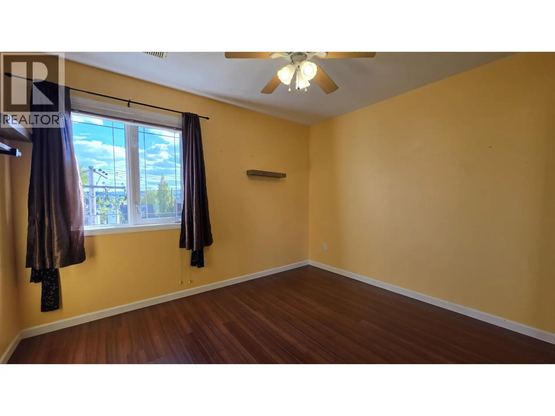 #301 1693 6TH AVENUE - Image 16
