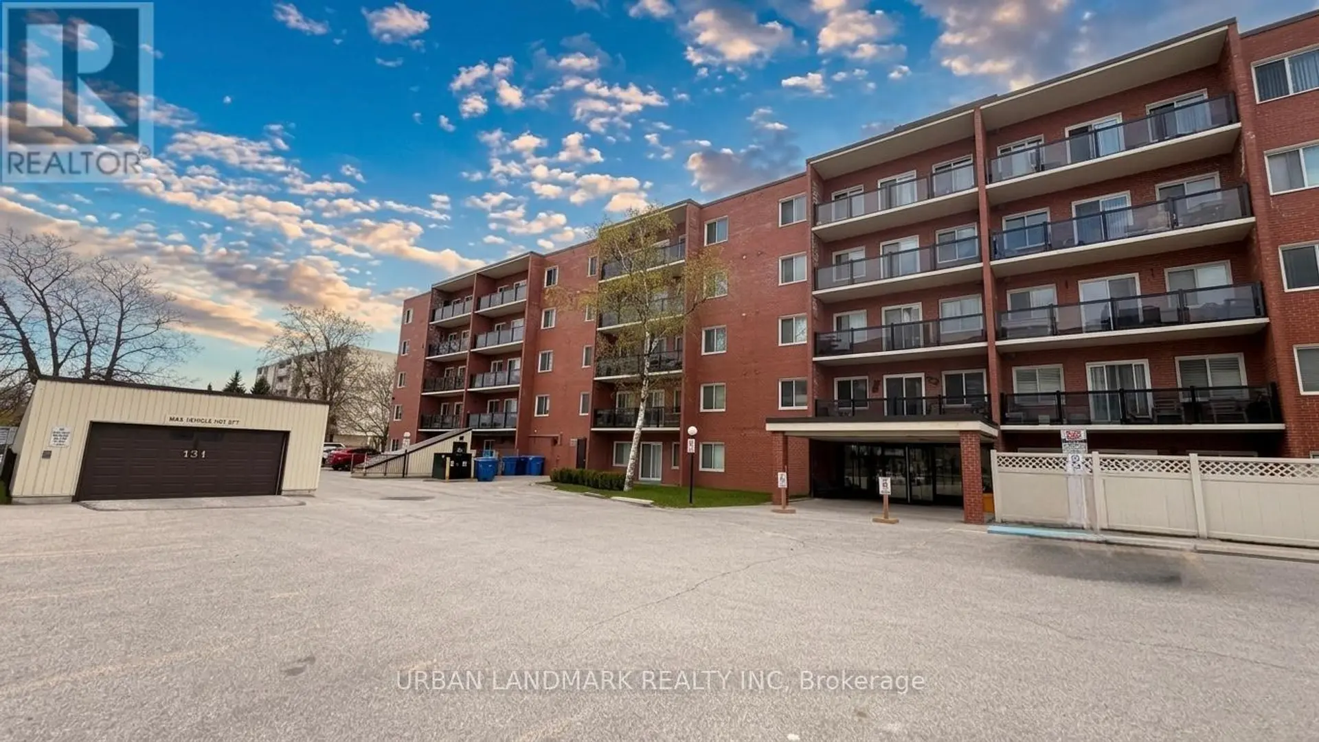 #201 131 TAUNTON ROAD E - Image 1