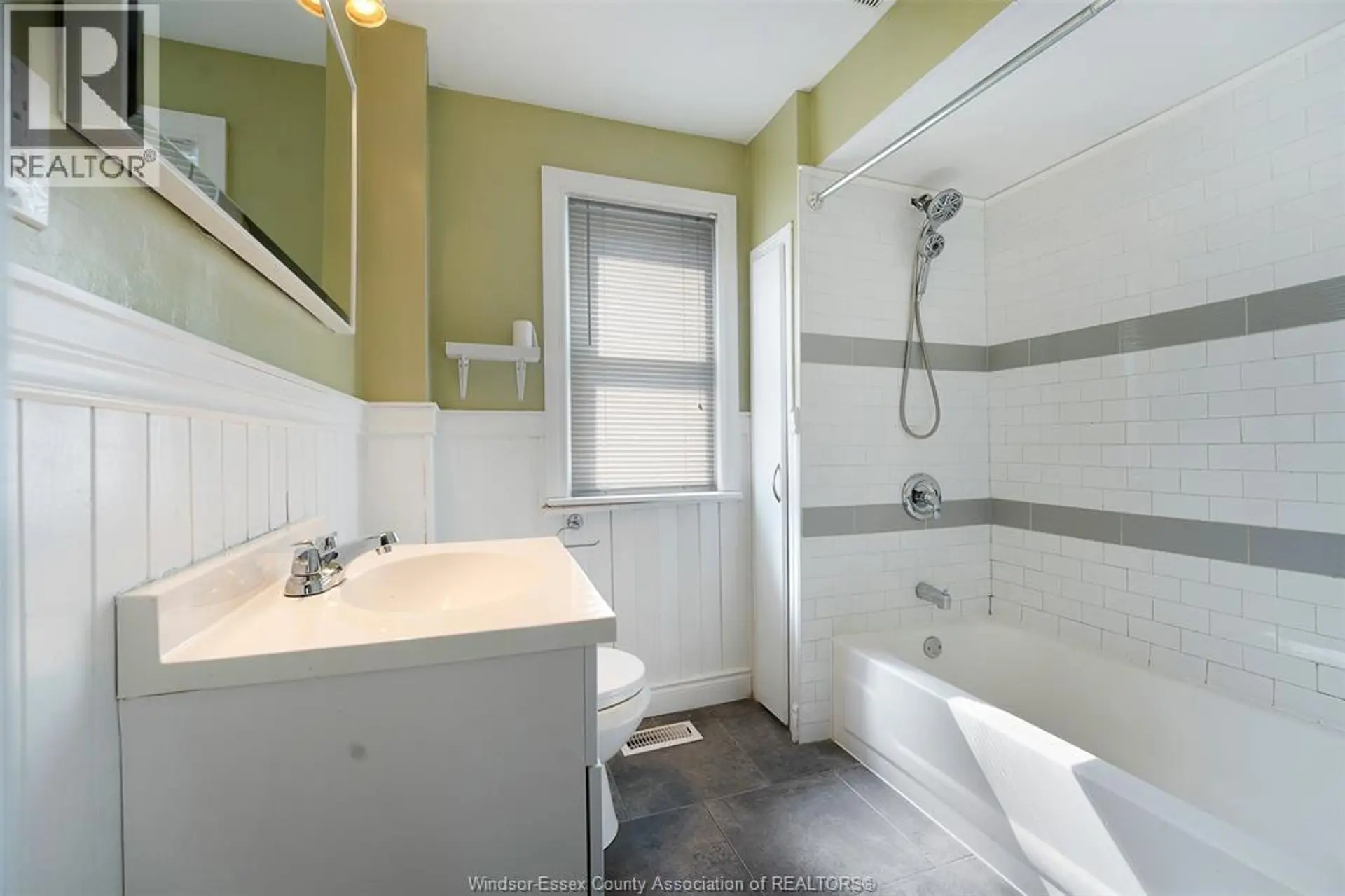 2497 CHANDLER - Image 12