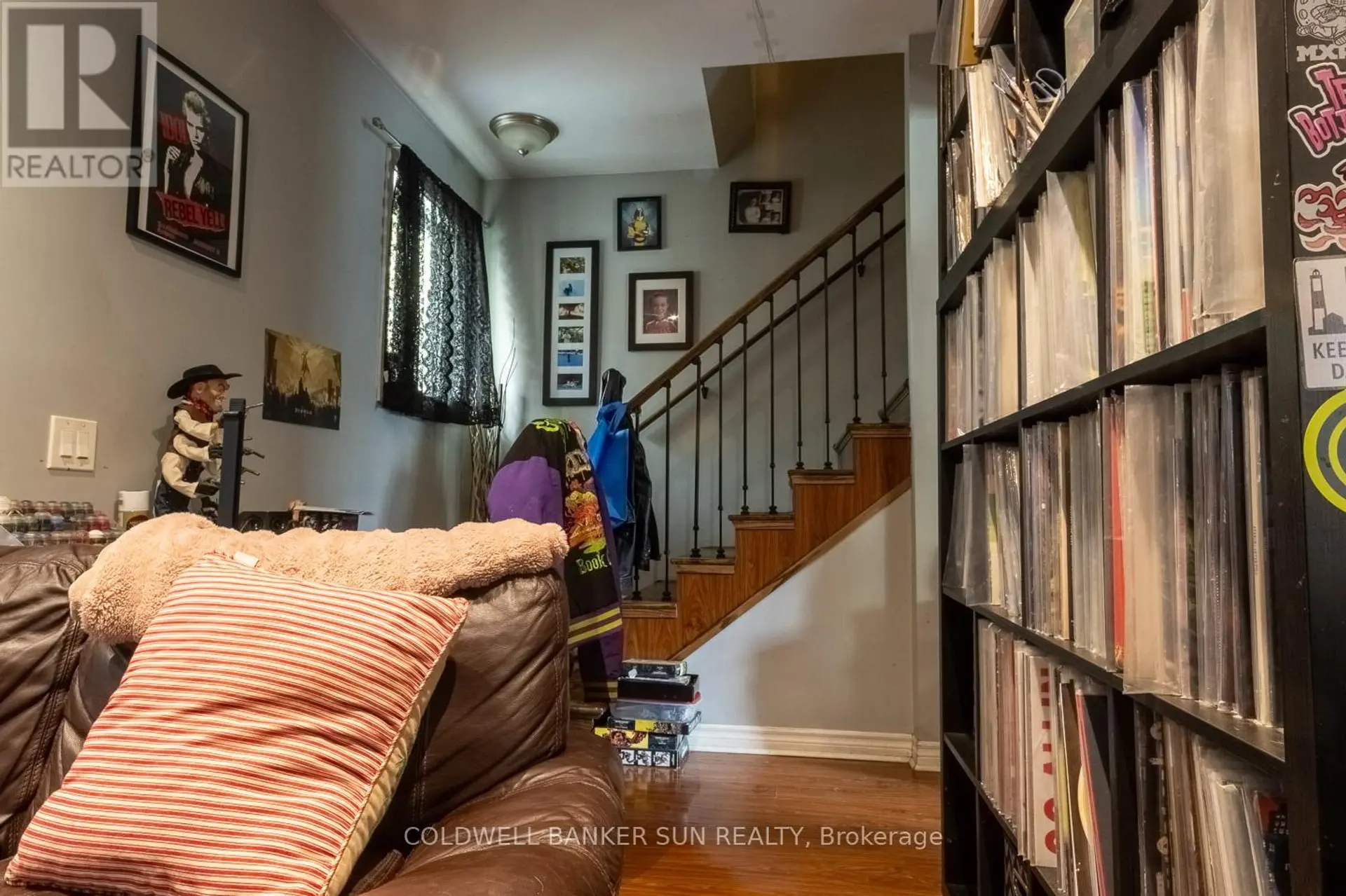 63 LORNE AVENUE - Image 7