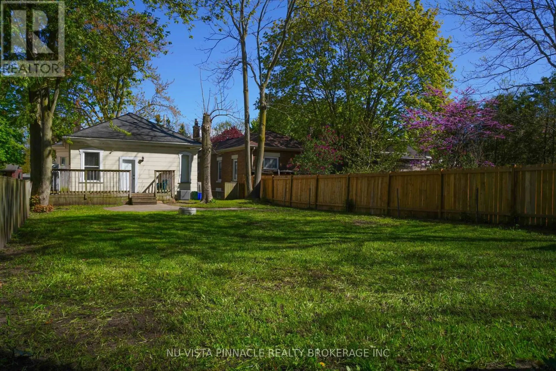 571 DUFFERIN AVENUE - Image 16