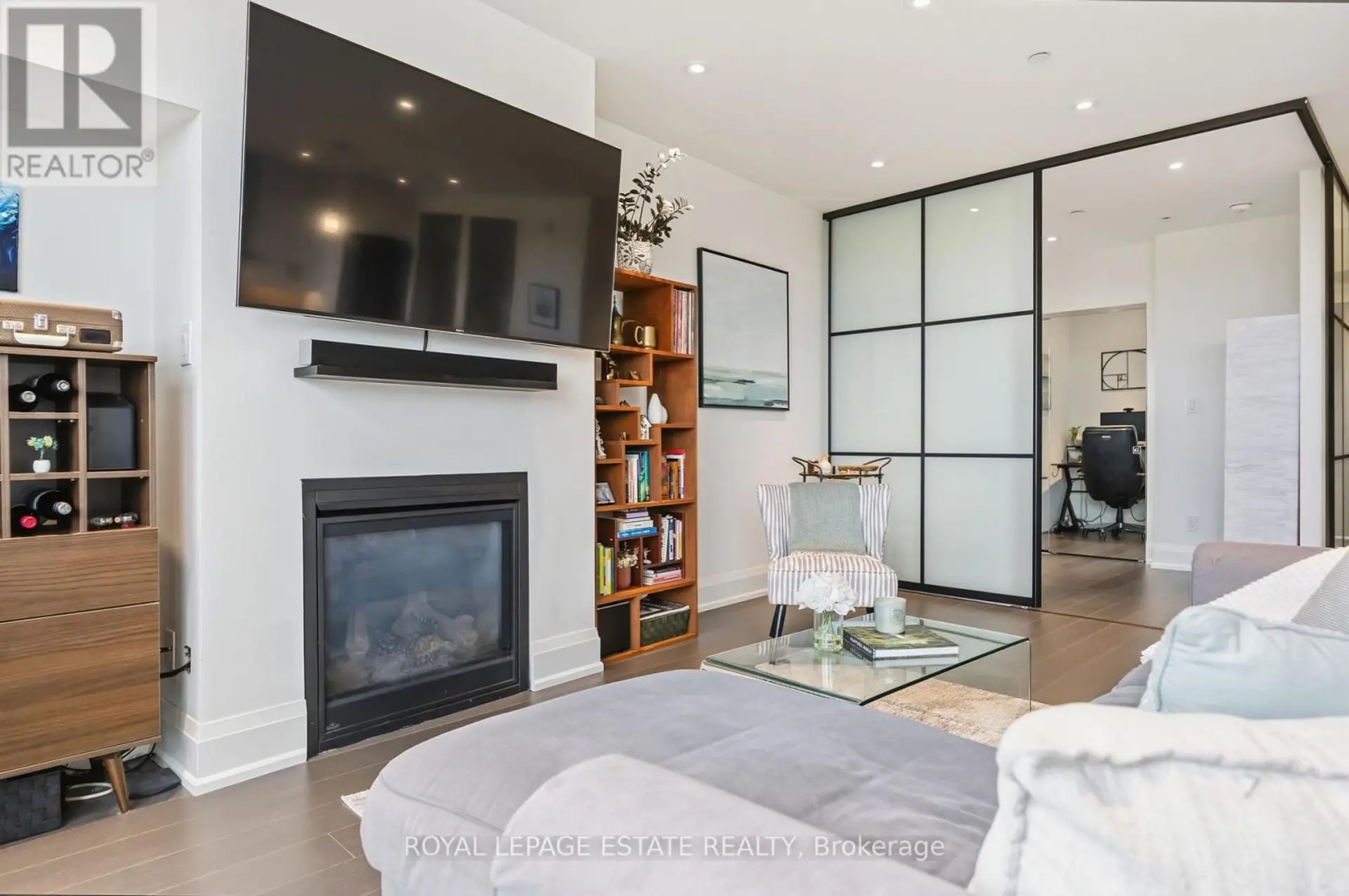 #511 365 BEECH AVENUE - Image 5