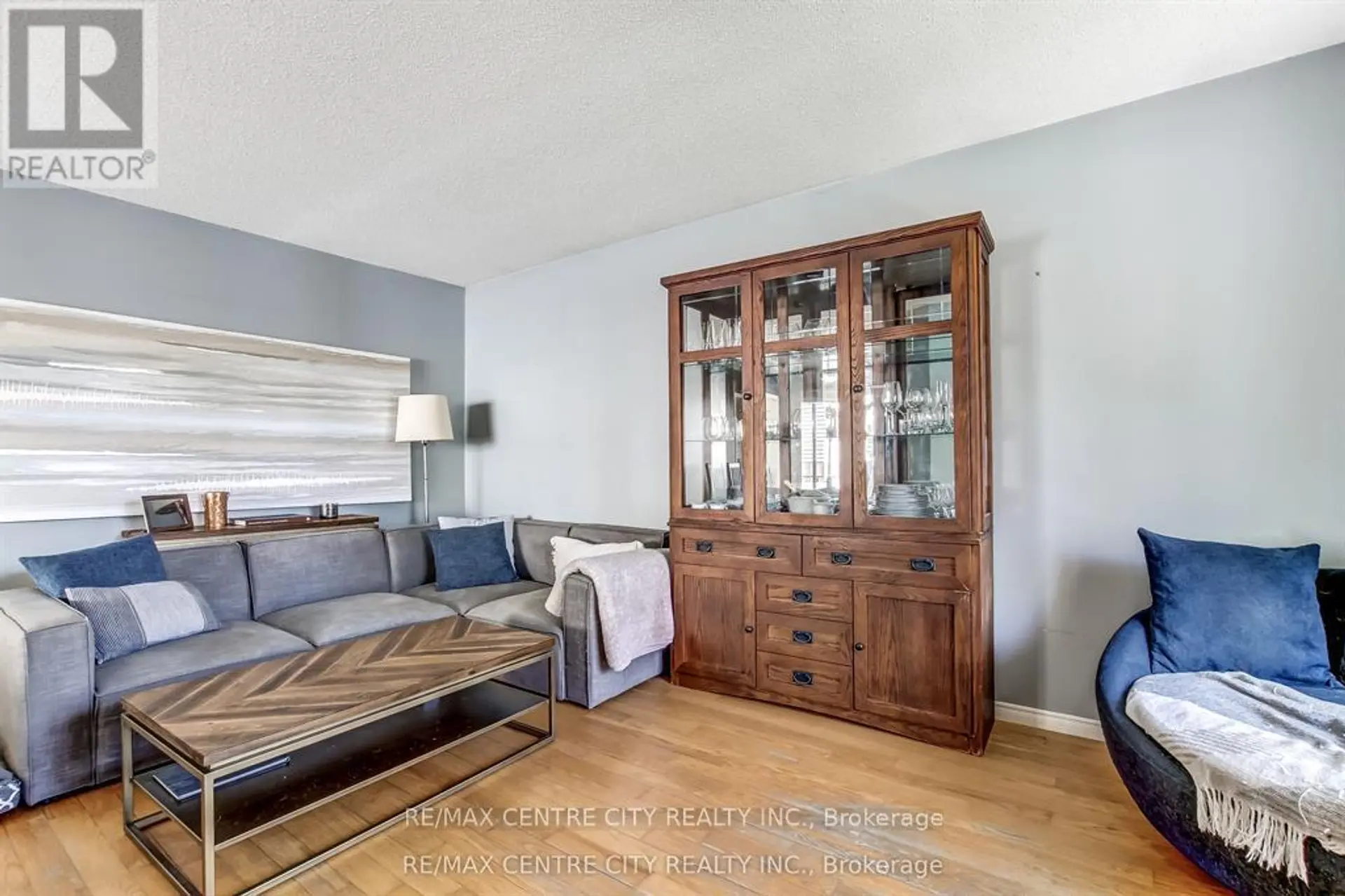 228 POCHARD LANE - Image 2