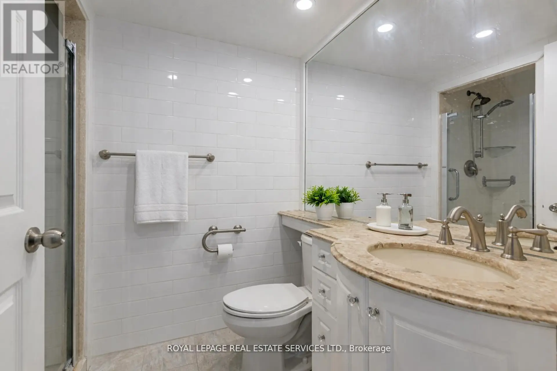 #706 3000 BATHURST STREET - Image 11