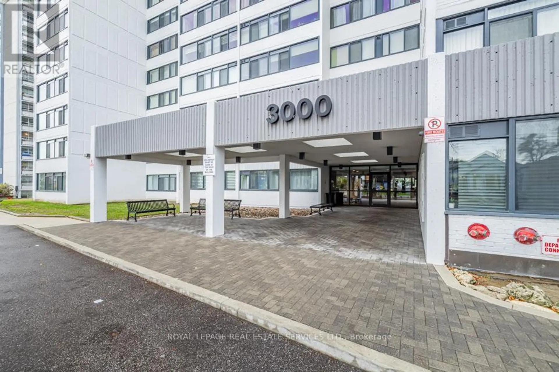 #706 3000 BATHURST STREET - Image 15