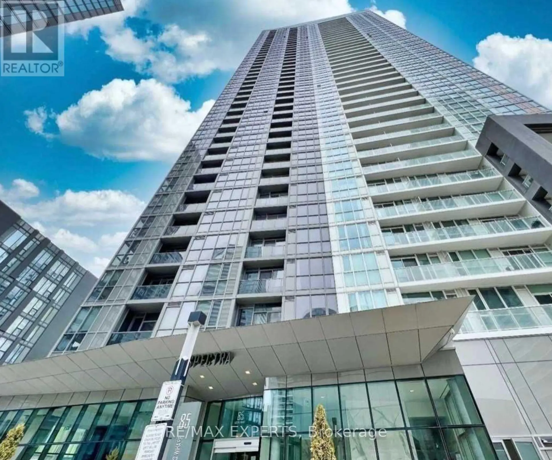 #805 85 QUEENS WHARF ROAD - Image 1