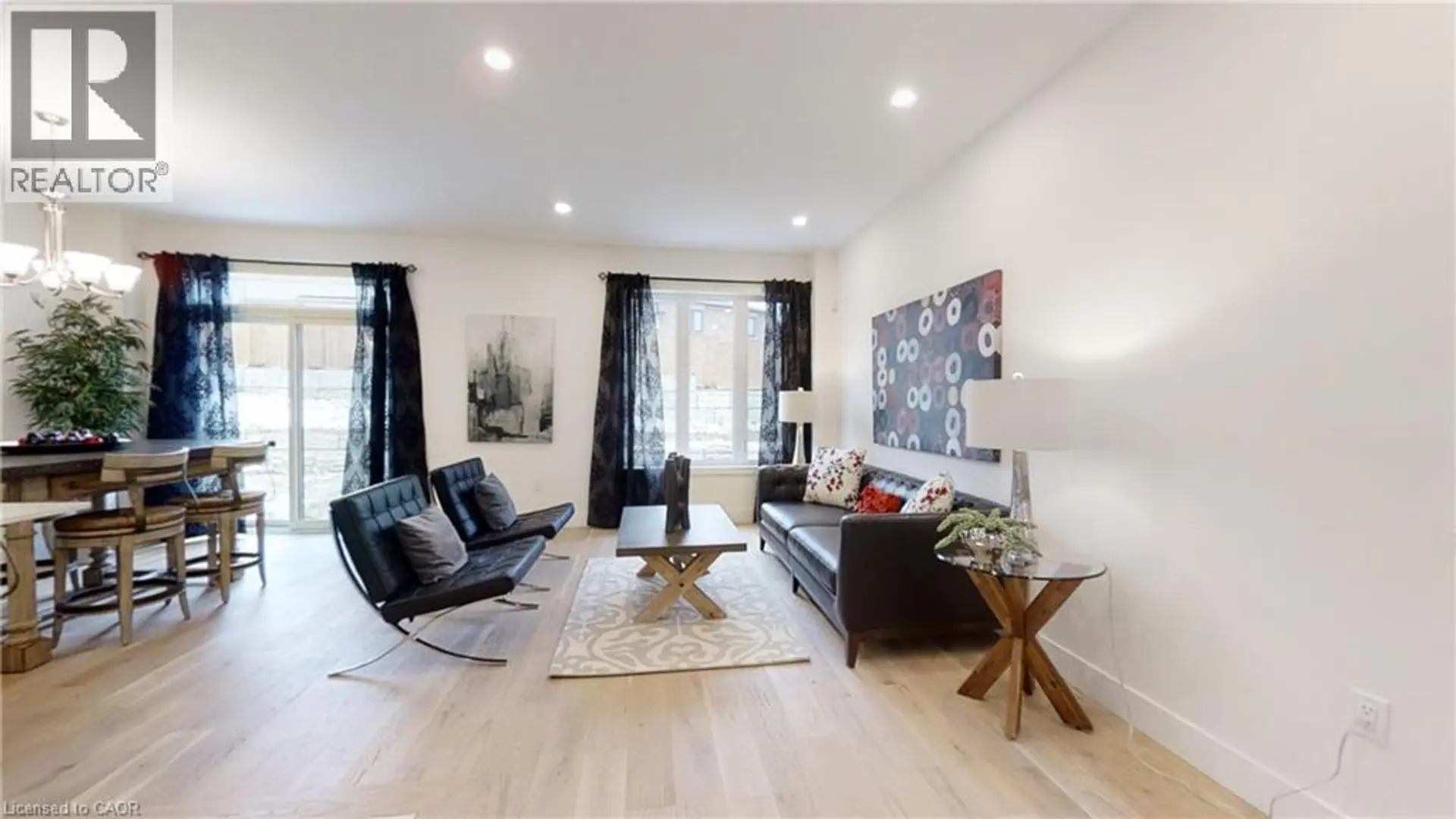 9 CHRISTOPHER Court - Image 5