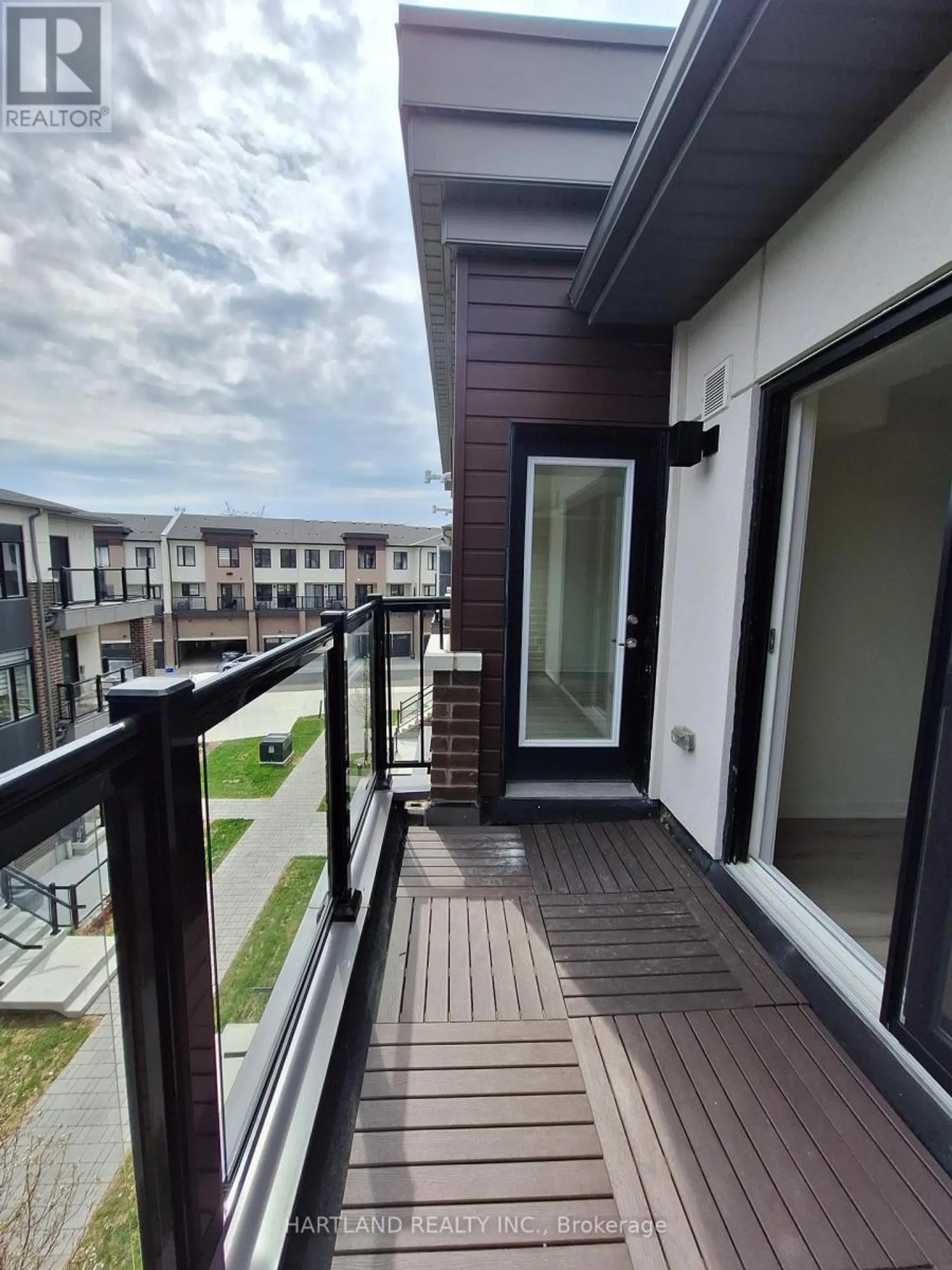 #1409 1695 DERSAN STREET - Image 12