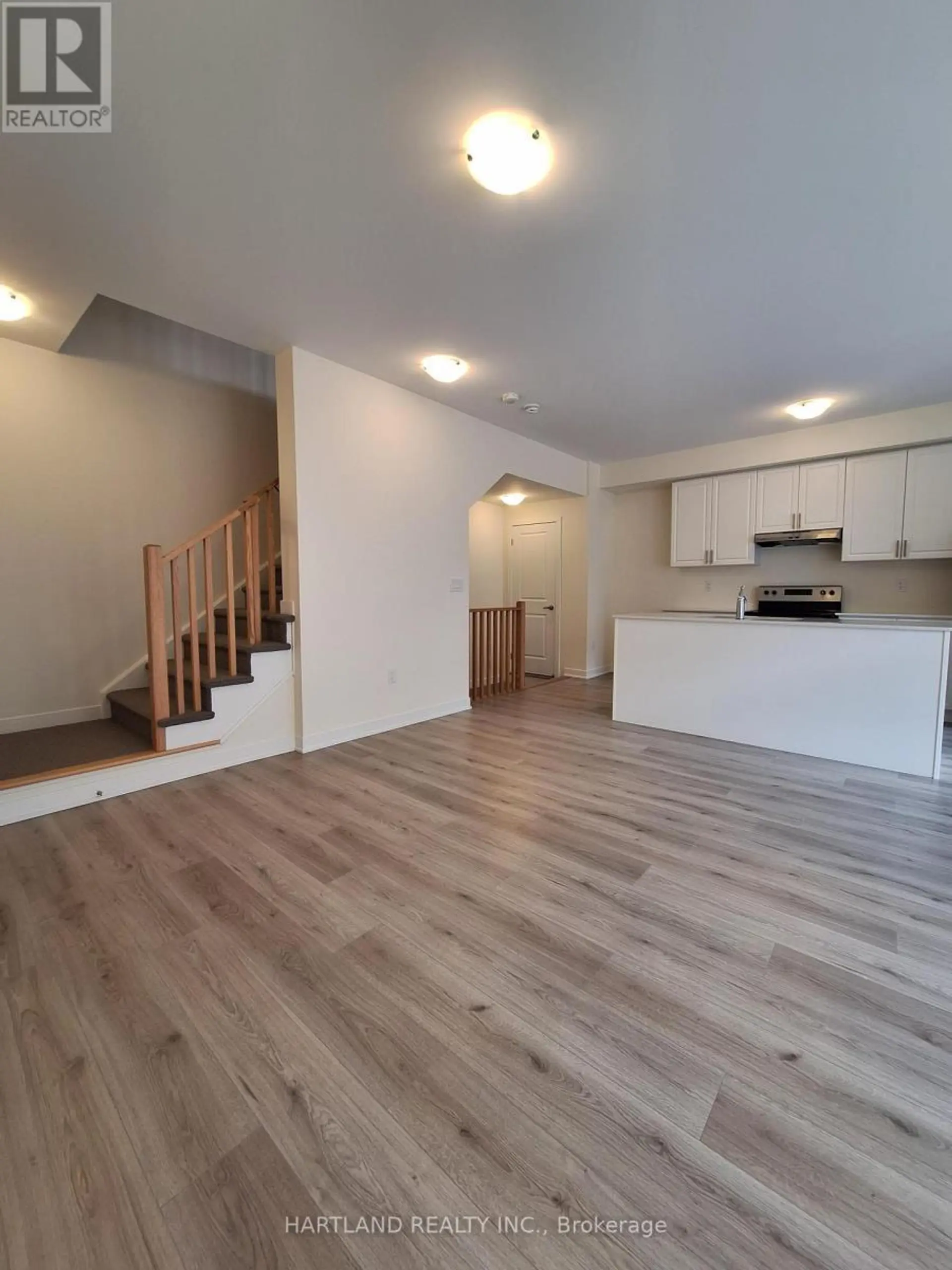 #1409 1695 DERSAN STREET - Image 4