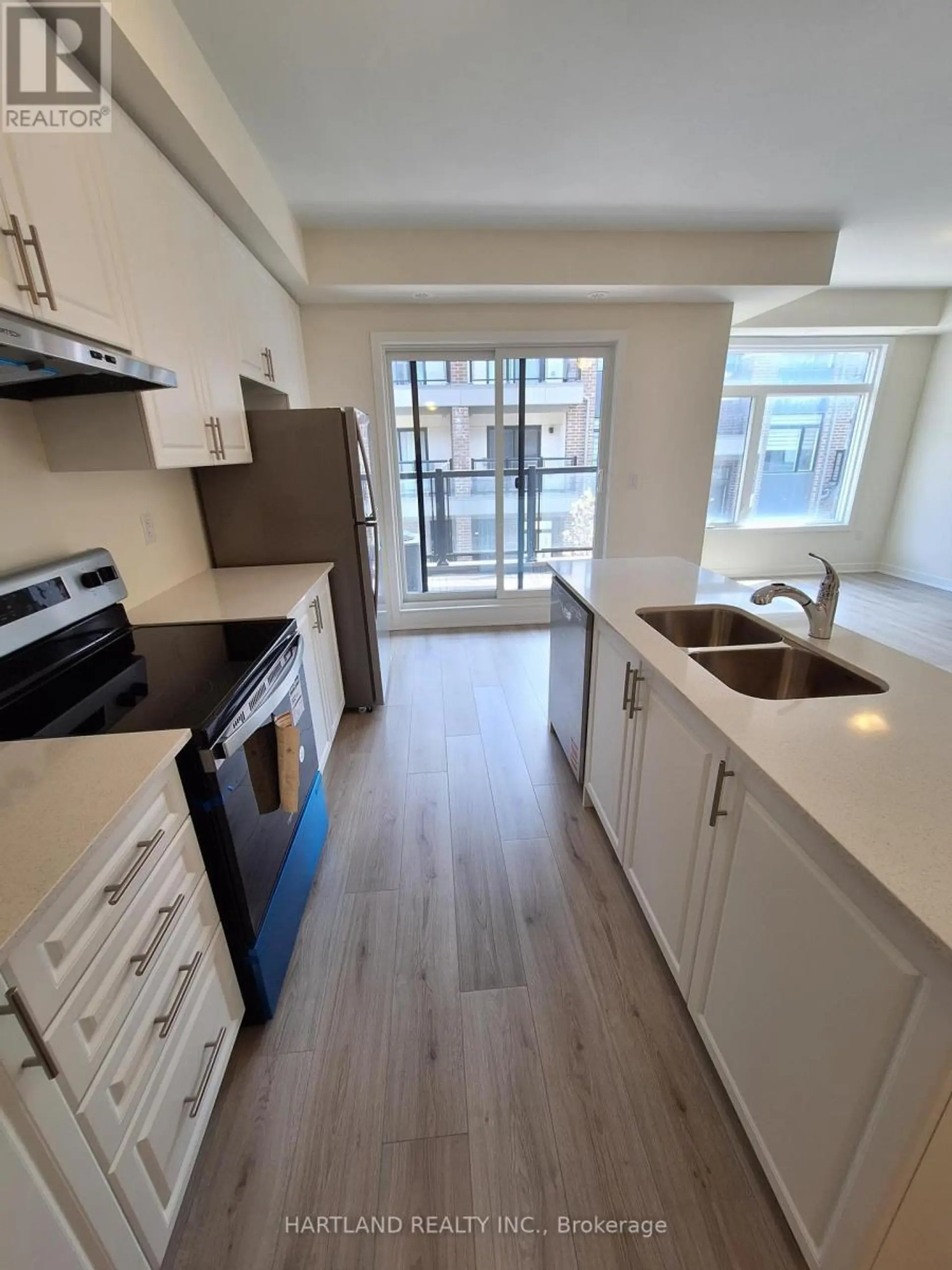 #1409 1695 DERSAN STREET - Image 6