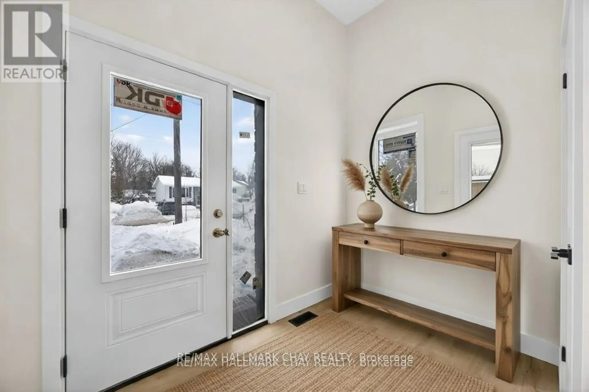 28 ROSE AVENUE - Image 2
