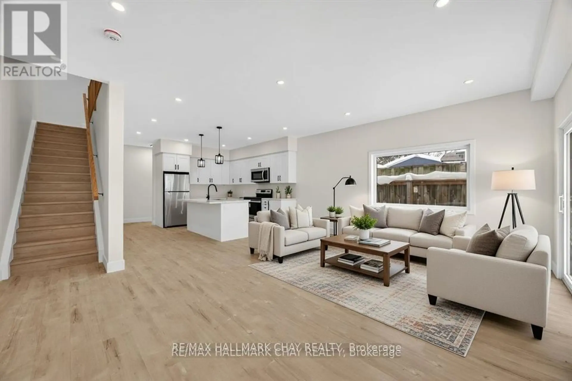 28 ROSE AVENUE - Image 3