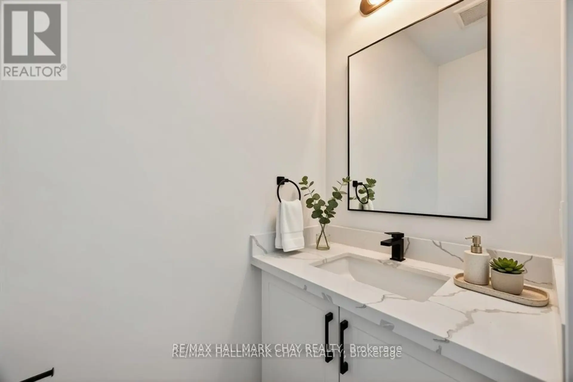 28 ROSE AVENUE - Image 9