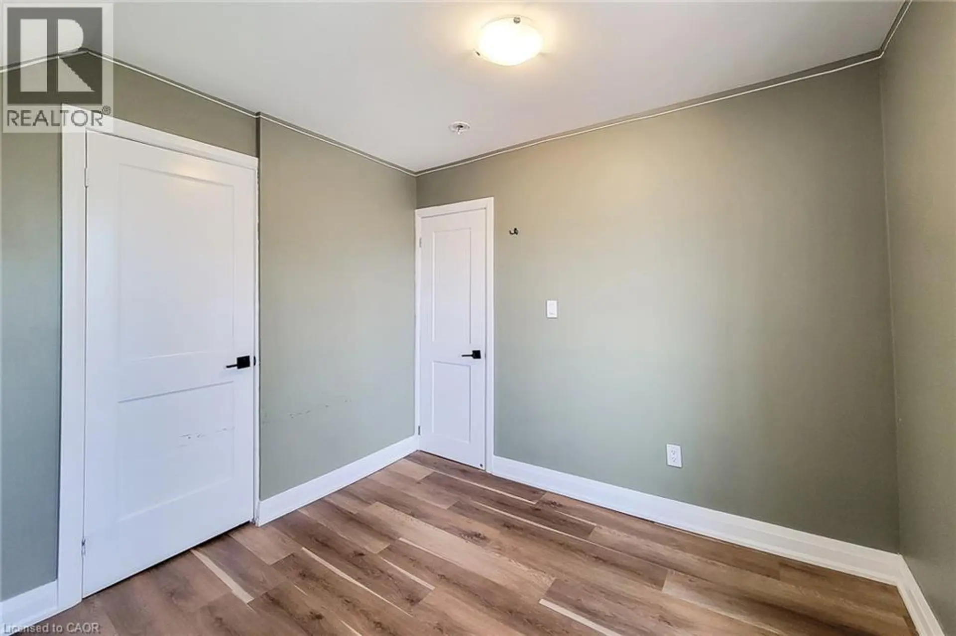 334 GAGE Avenue N - Image 12
