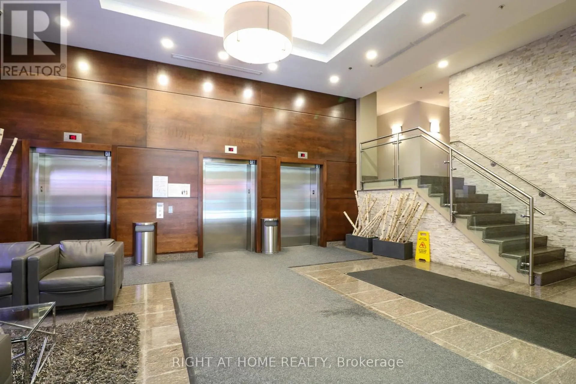 #810 238 BESSERER STREET - Image 12