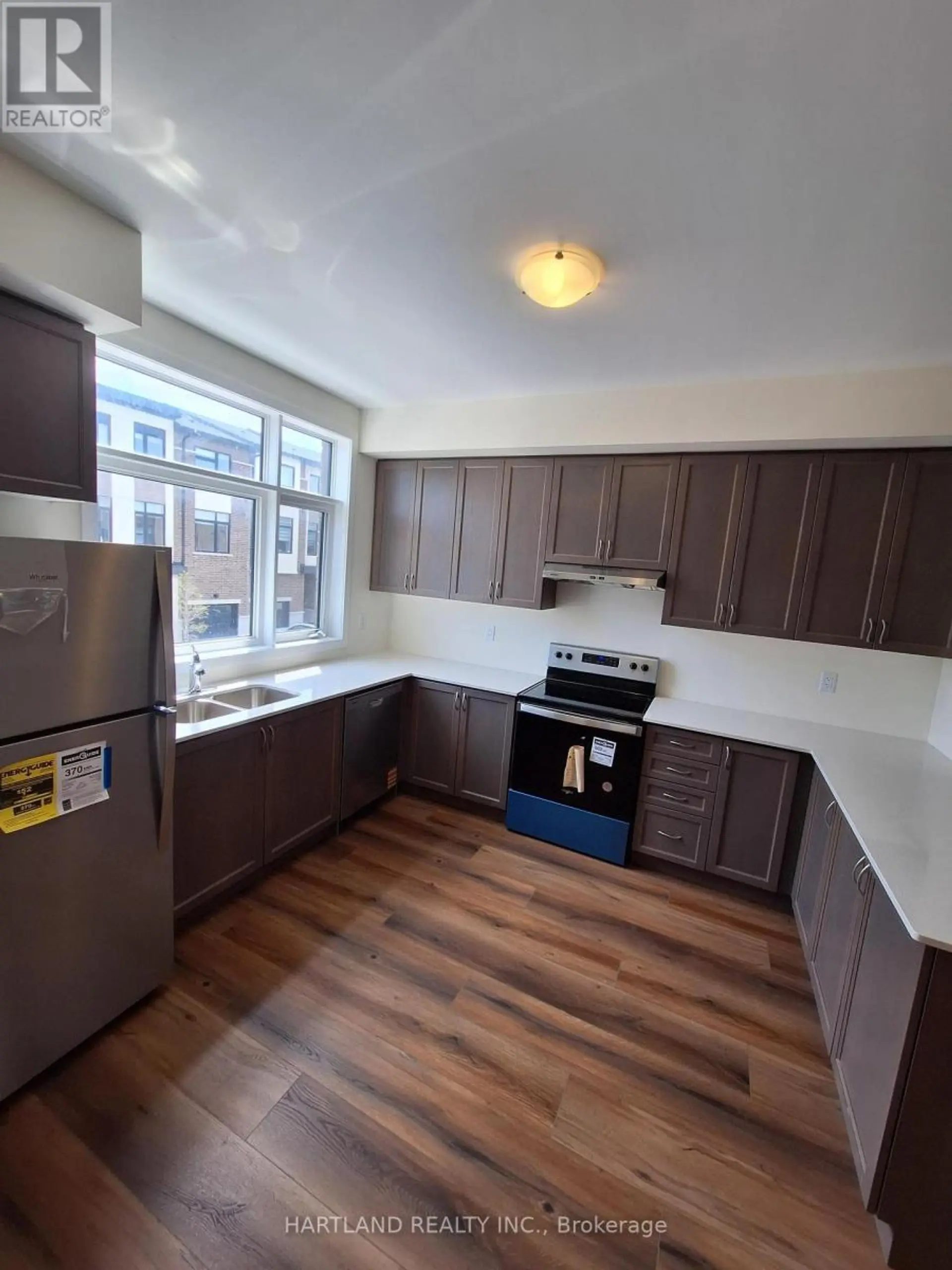 #1202 1695 DERSAN STREET - Image 5
