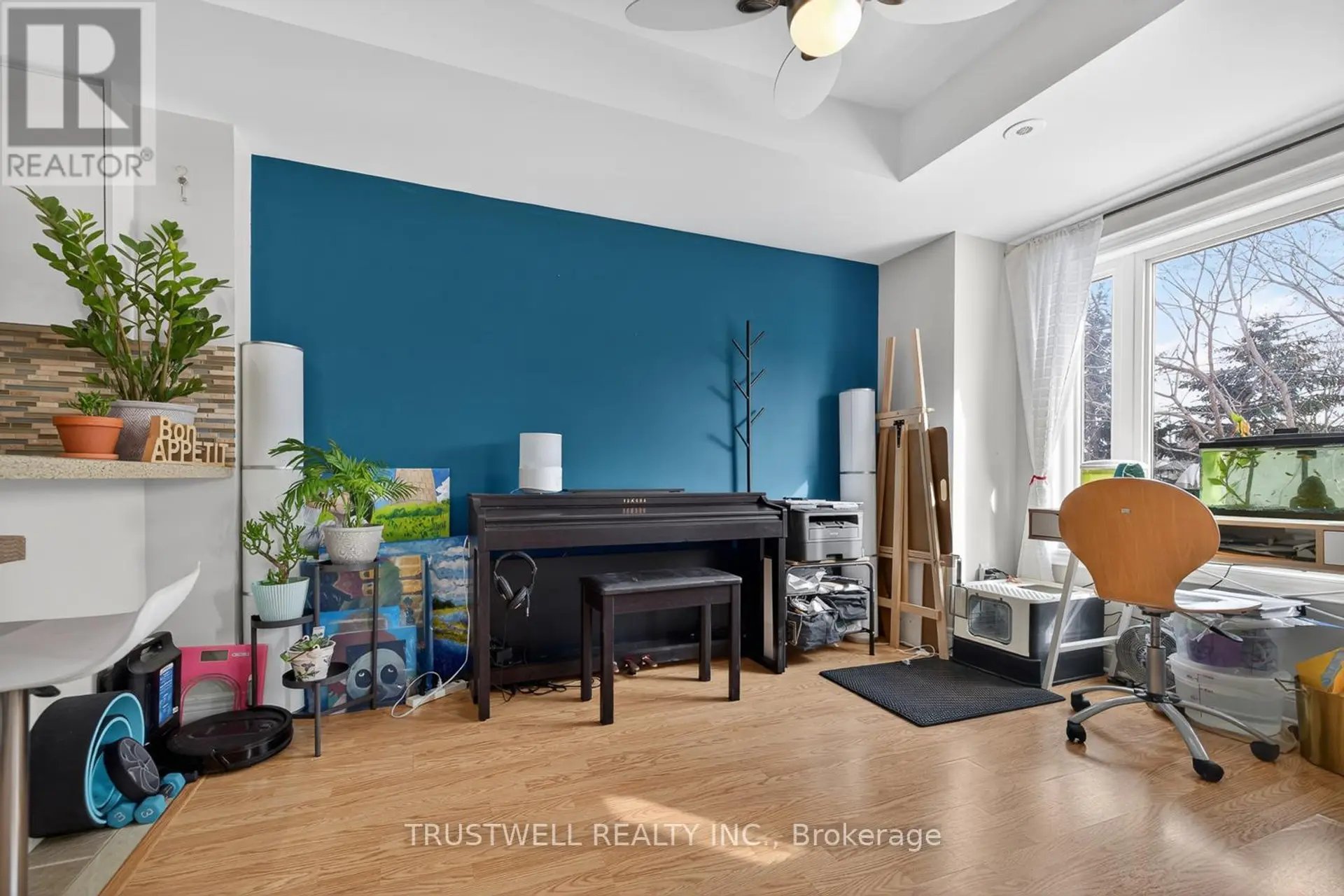 #298 306 JOHN STREET - Image 3