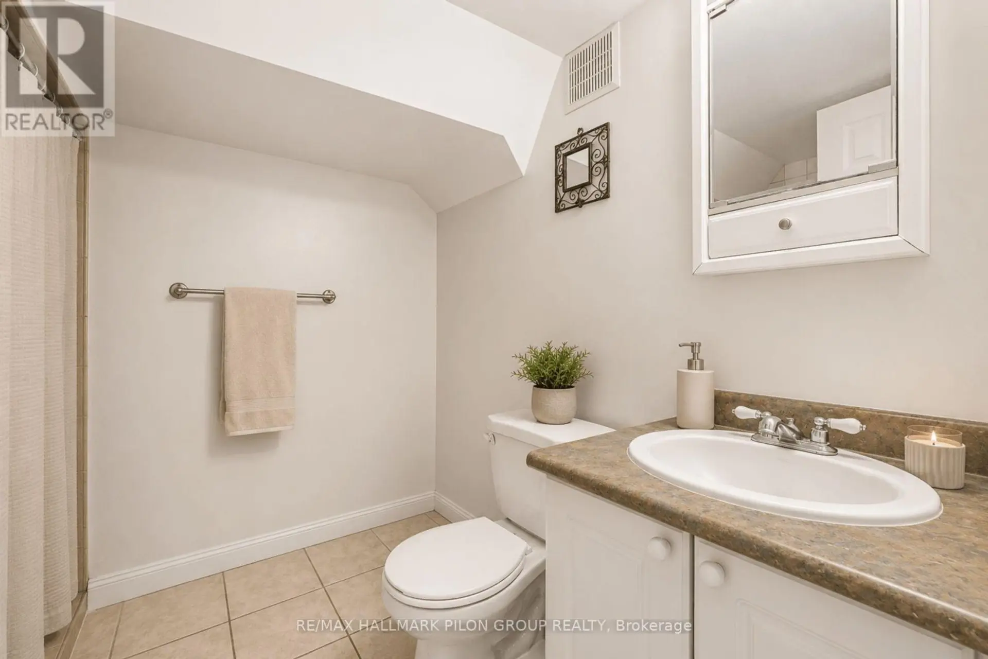 132 BEAUSOLEIL DRIVE - Image 15