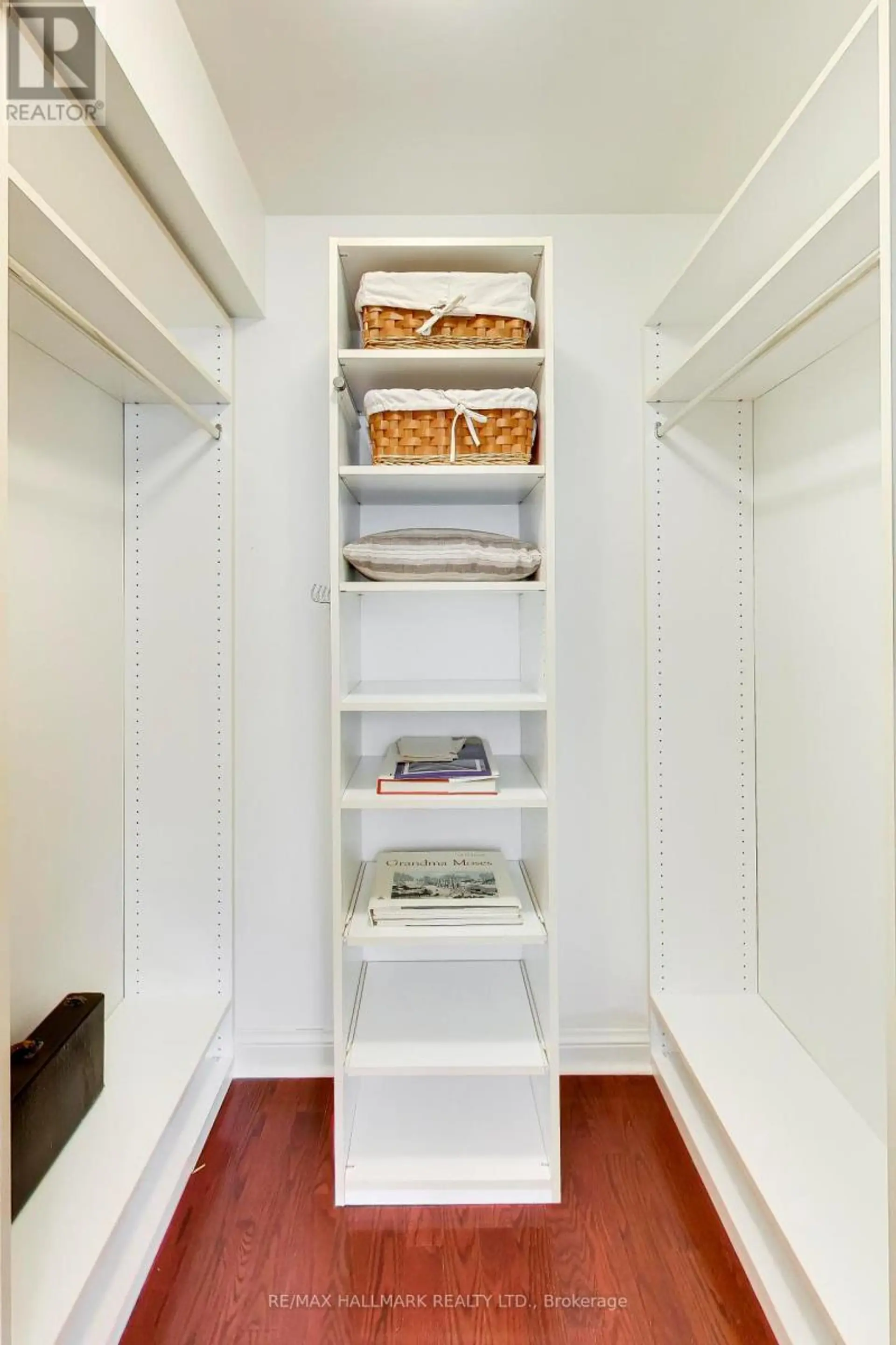 #610 3800 YONGE STREET - Image 12