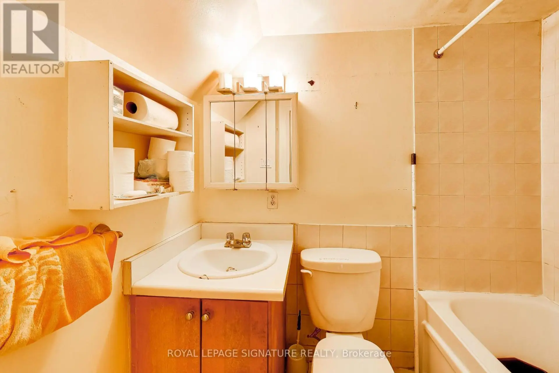 #18 325 JARVIS STREET - Image 13