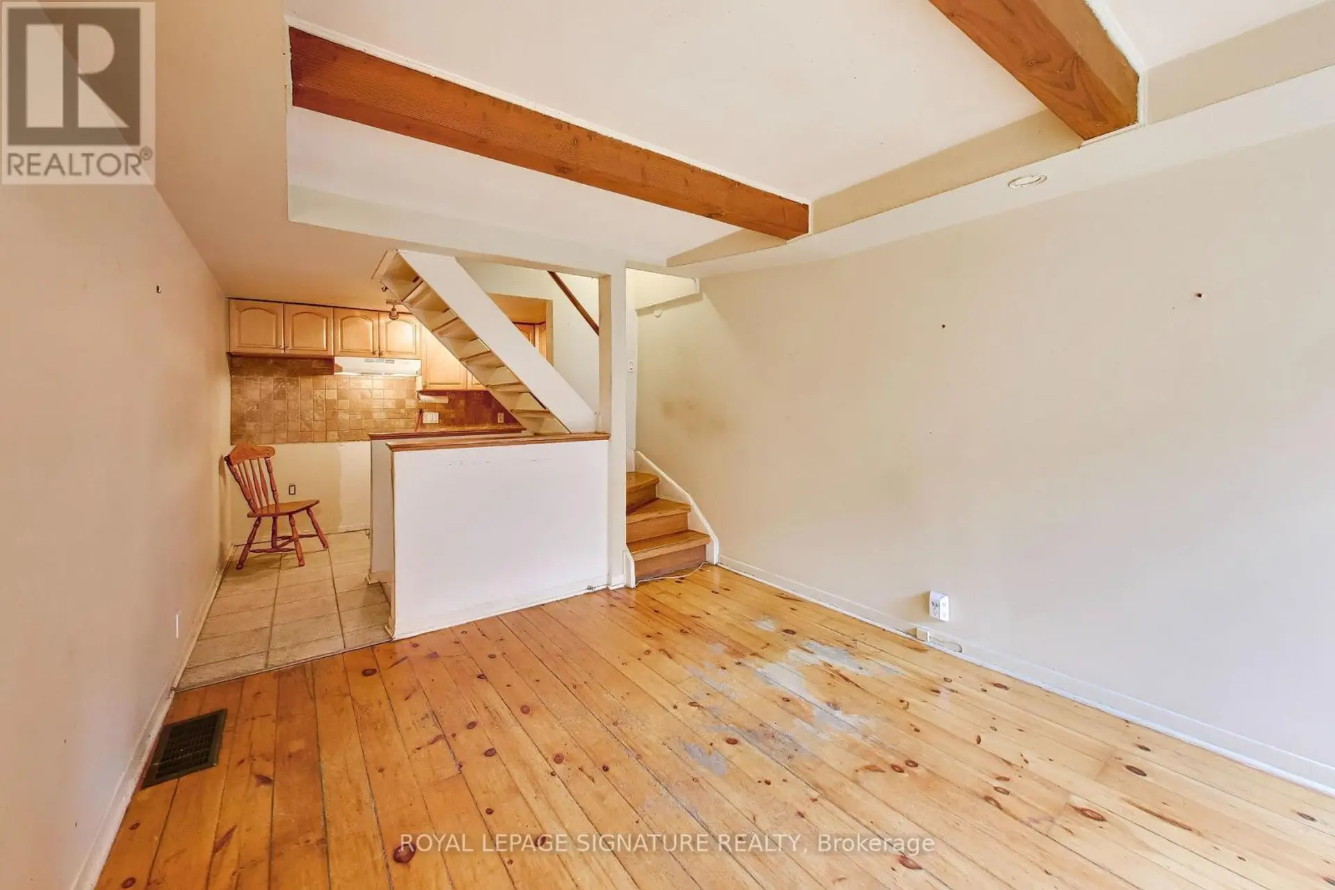 #18 325 JARVIS STREET - Image 4
