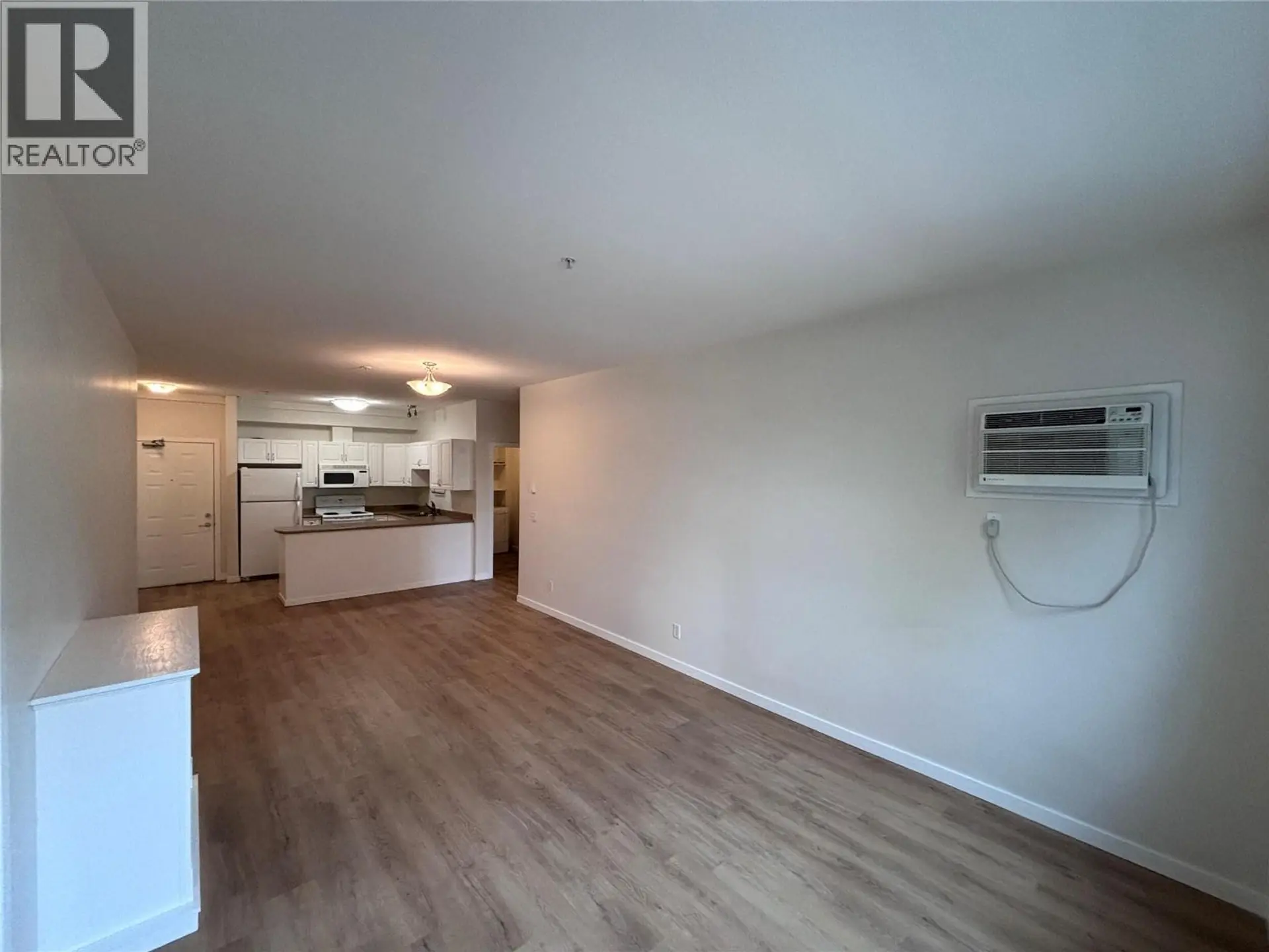 #210 778 Rutland Road N - Image 4