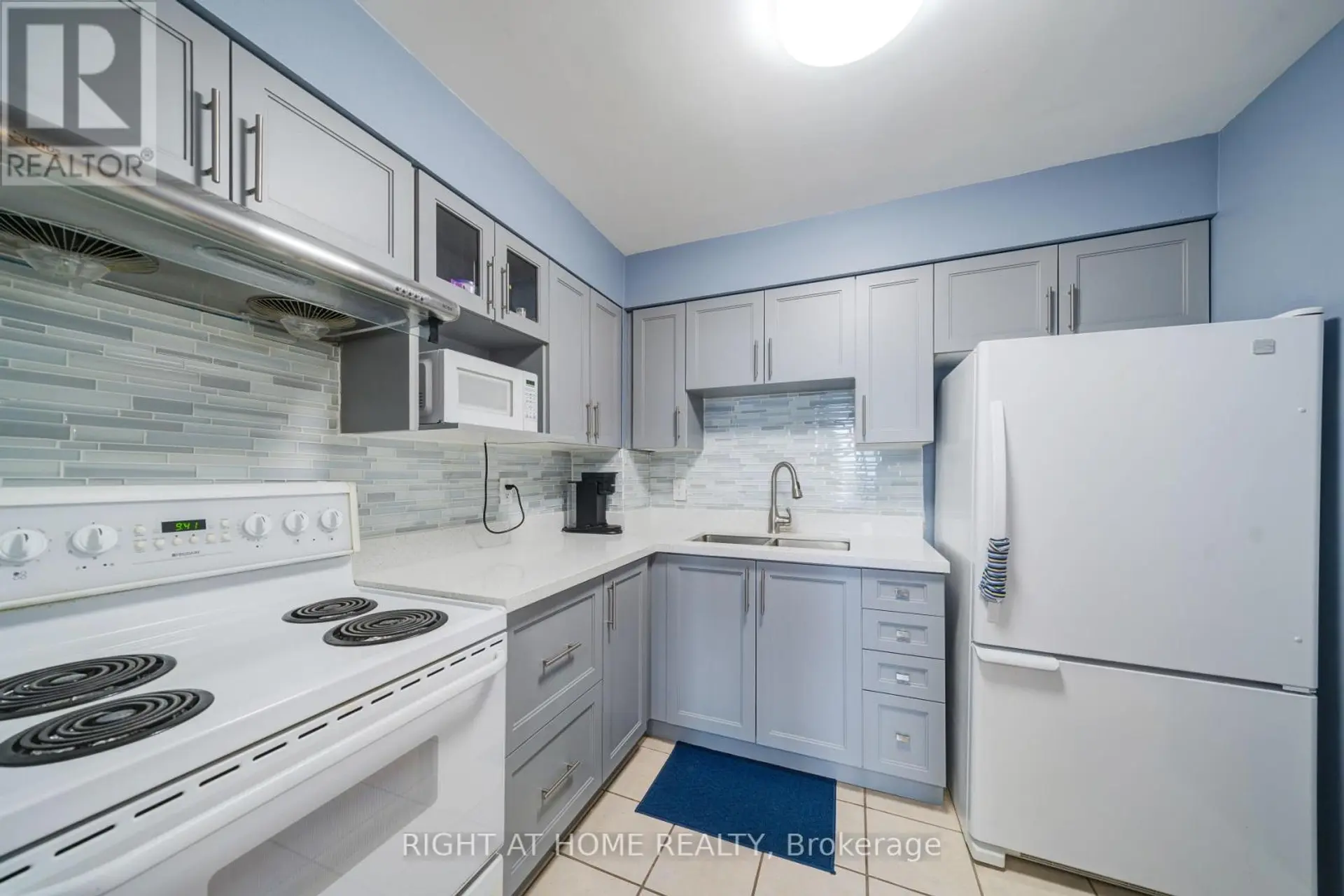 #1005 15 SEWELLS ROAD - Image 8