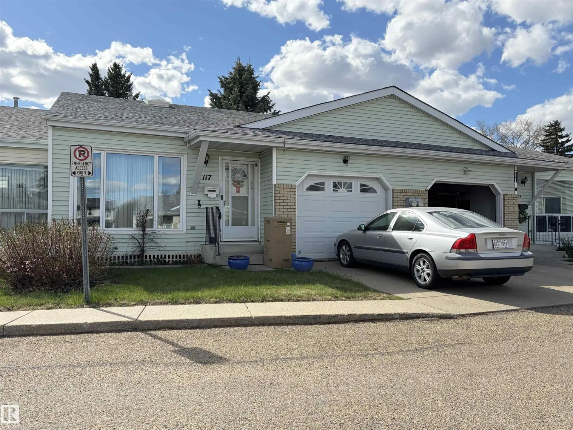 #117 17703 64 AV NW
