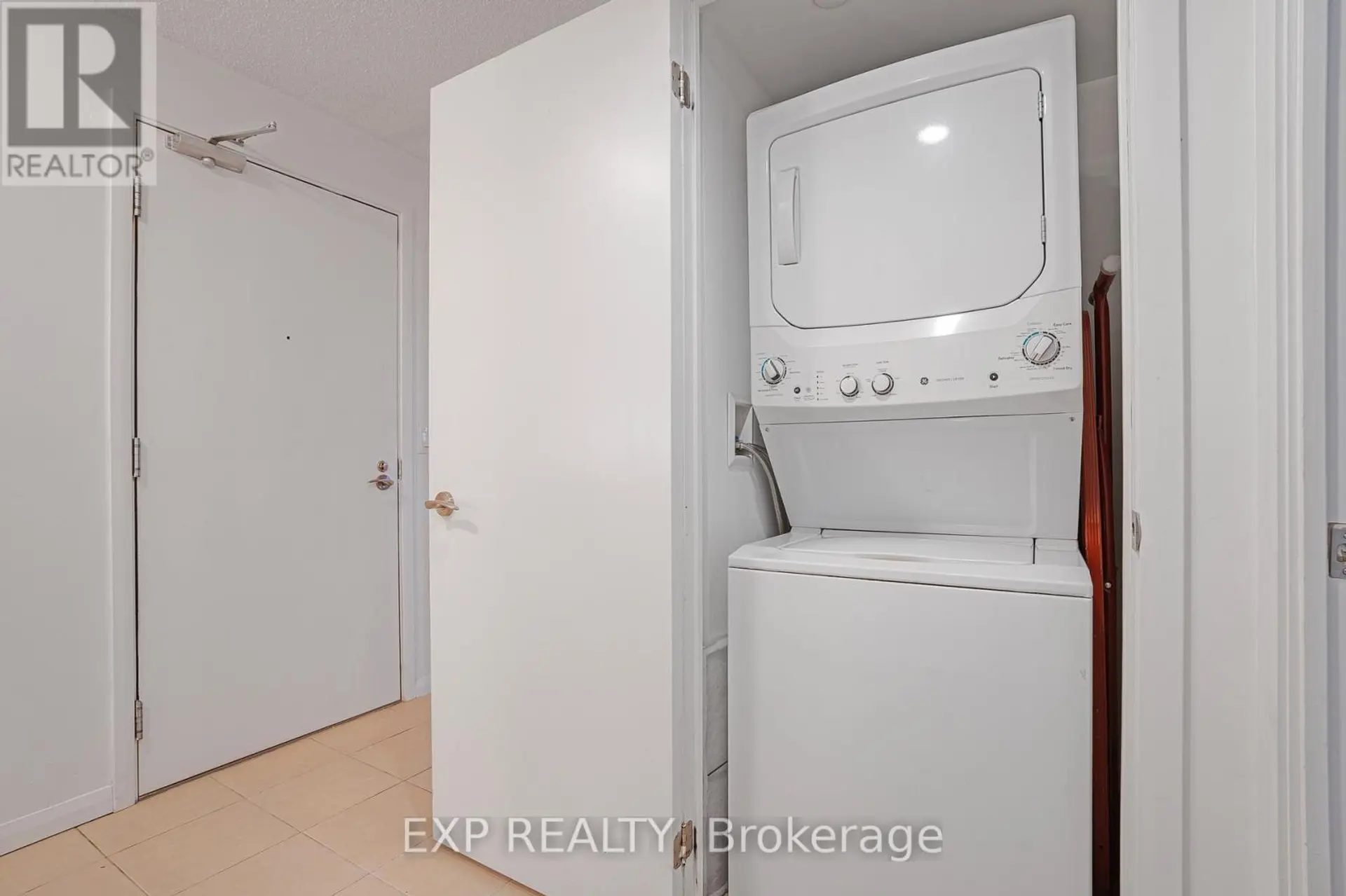 #729 830 LAWRENCE AVENUE W - Image 15