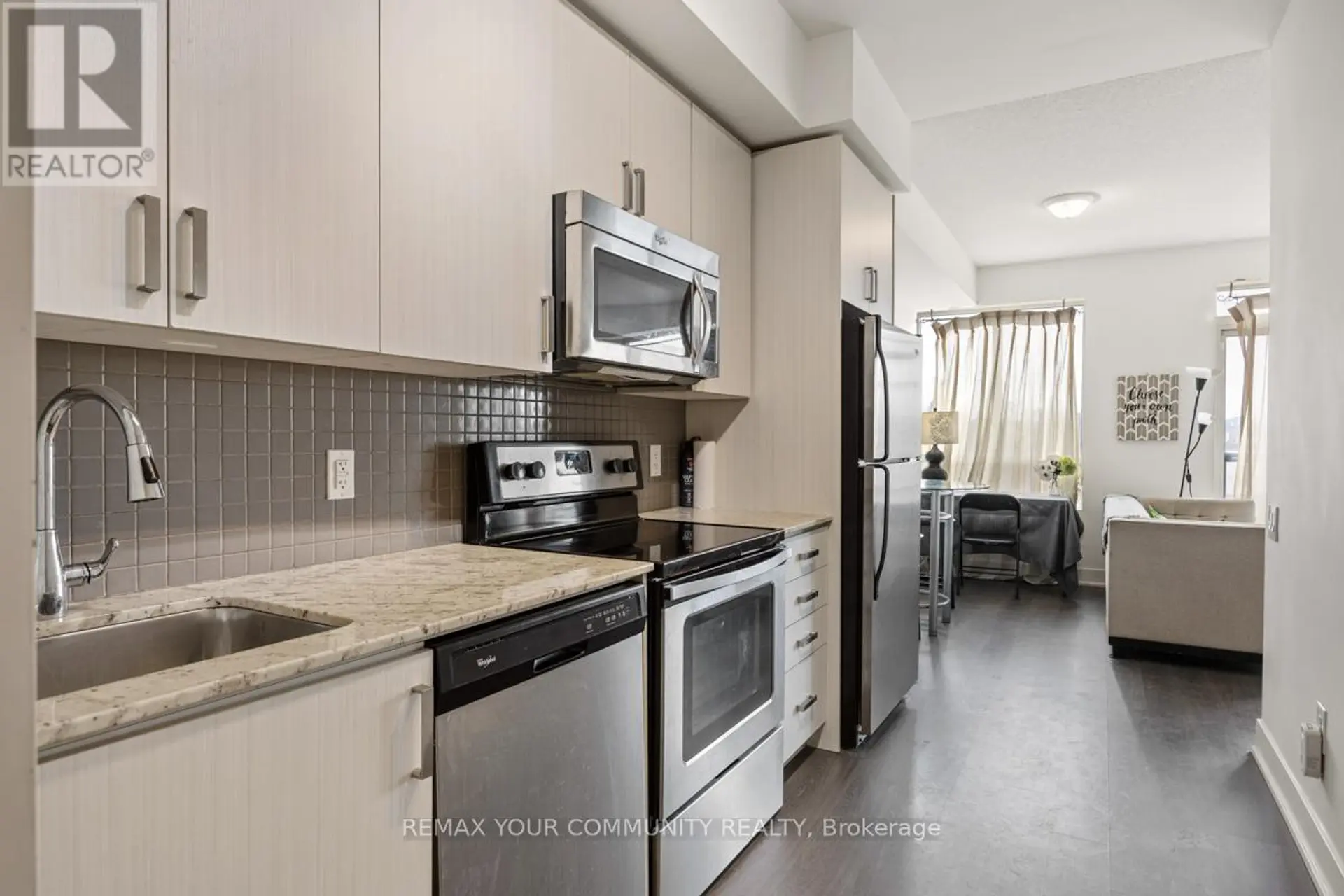 #518 7608 YONGE STREET - Image 4