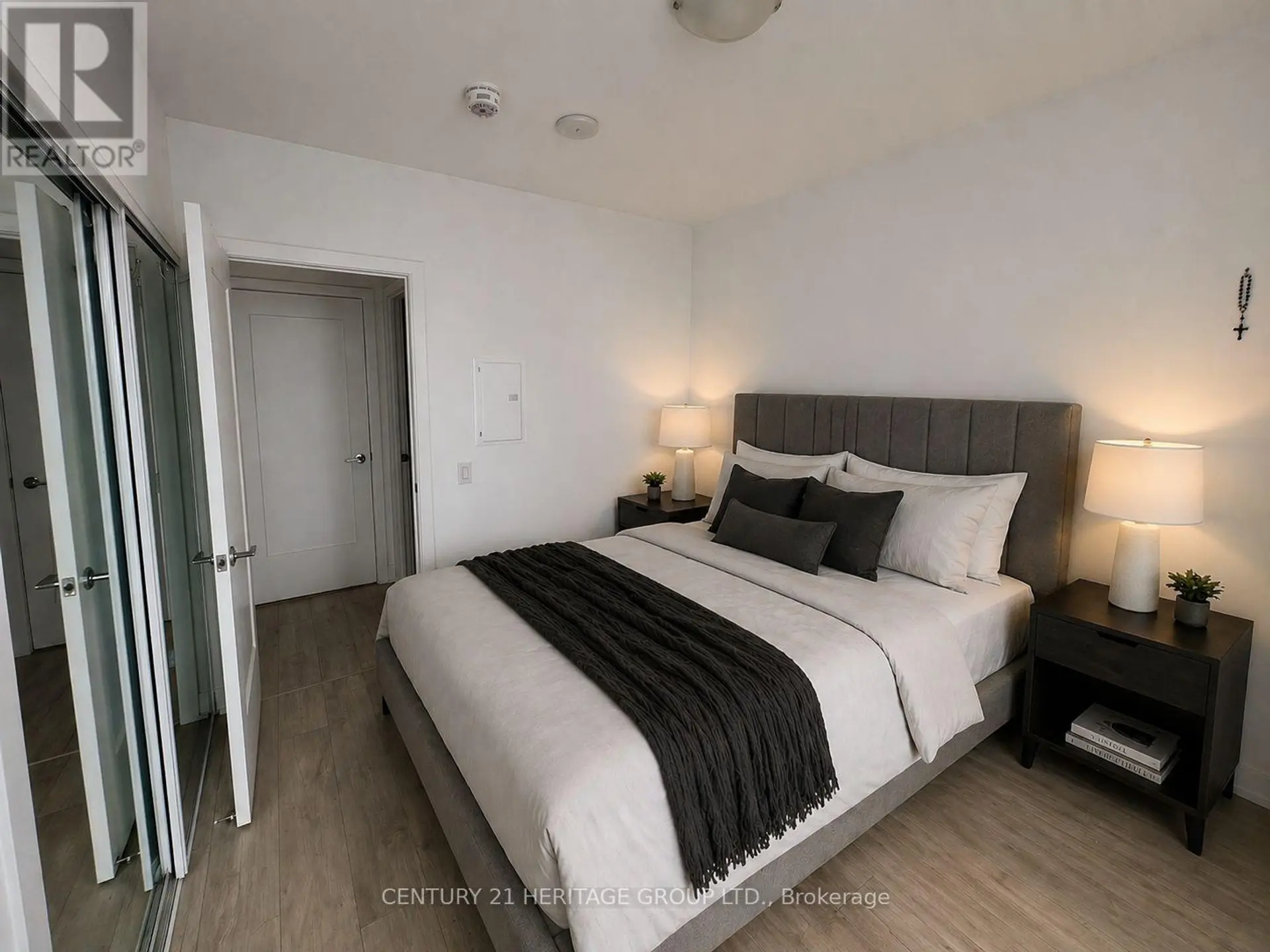 #402 65 ANNIE CRAIG DRIVE - Image 10
