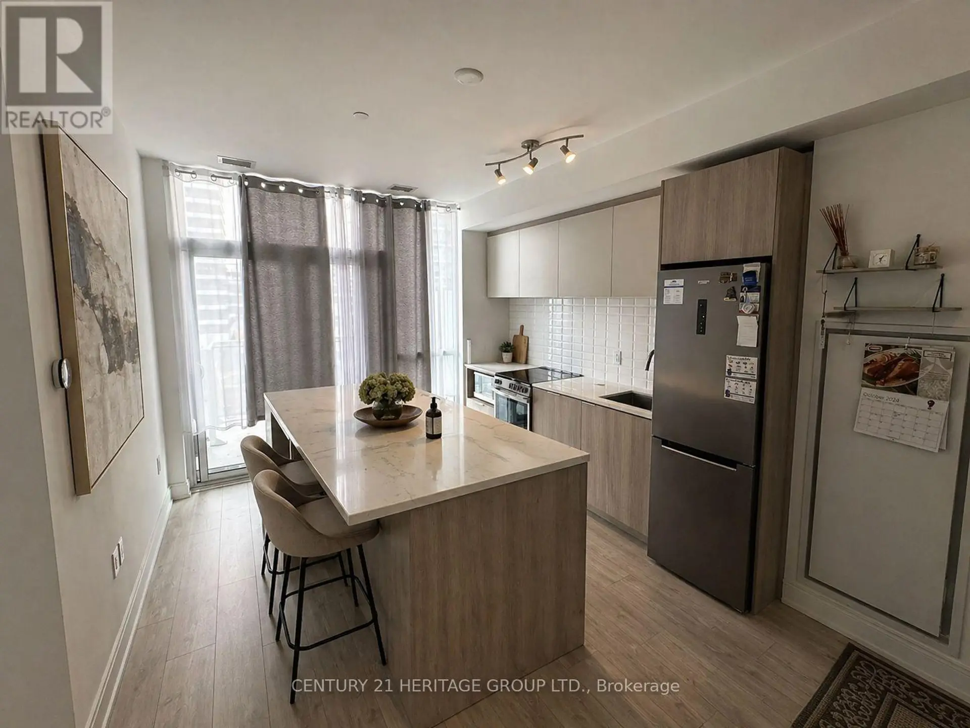 #402 65 ANNIE CRAIG DRIVE - Image 13