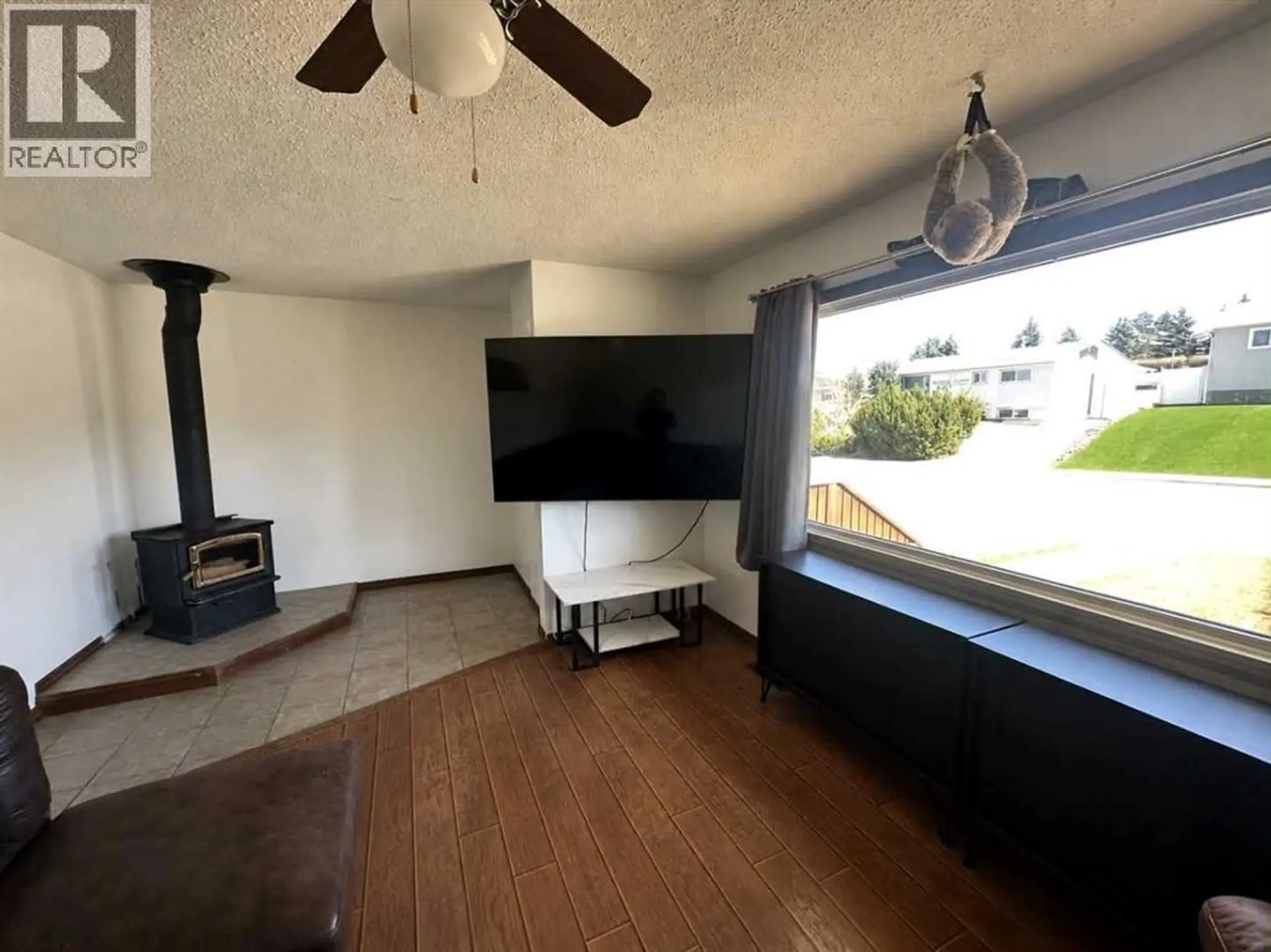 4410 43 Street - Image 2