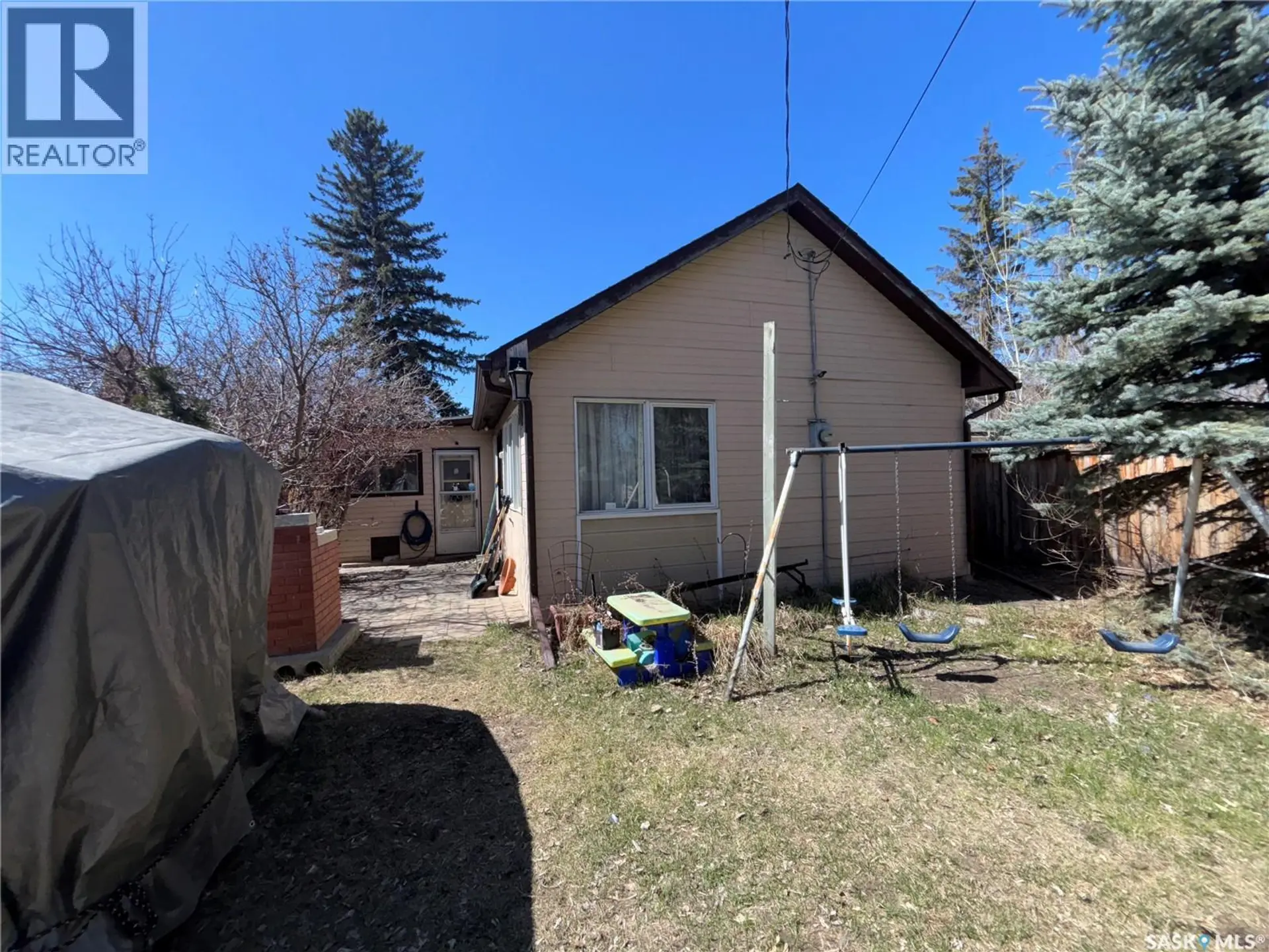 906 WELDON AVENUE - Image 4