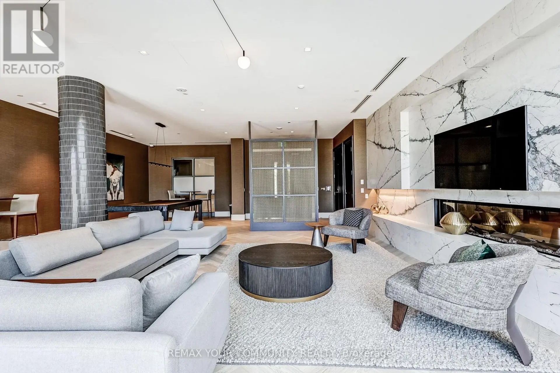 #917 2545 SIMCOE STREET N - Image 18