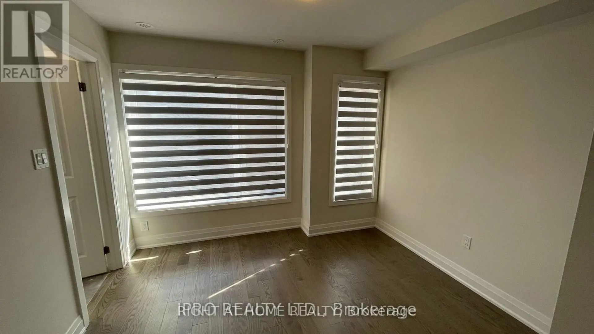 8 CREEKBANK ROAD - Image 17