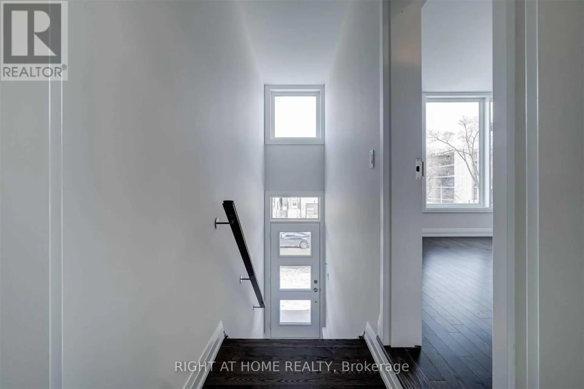8 CREEKBANK ROAD - Image 4