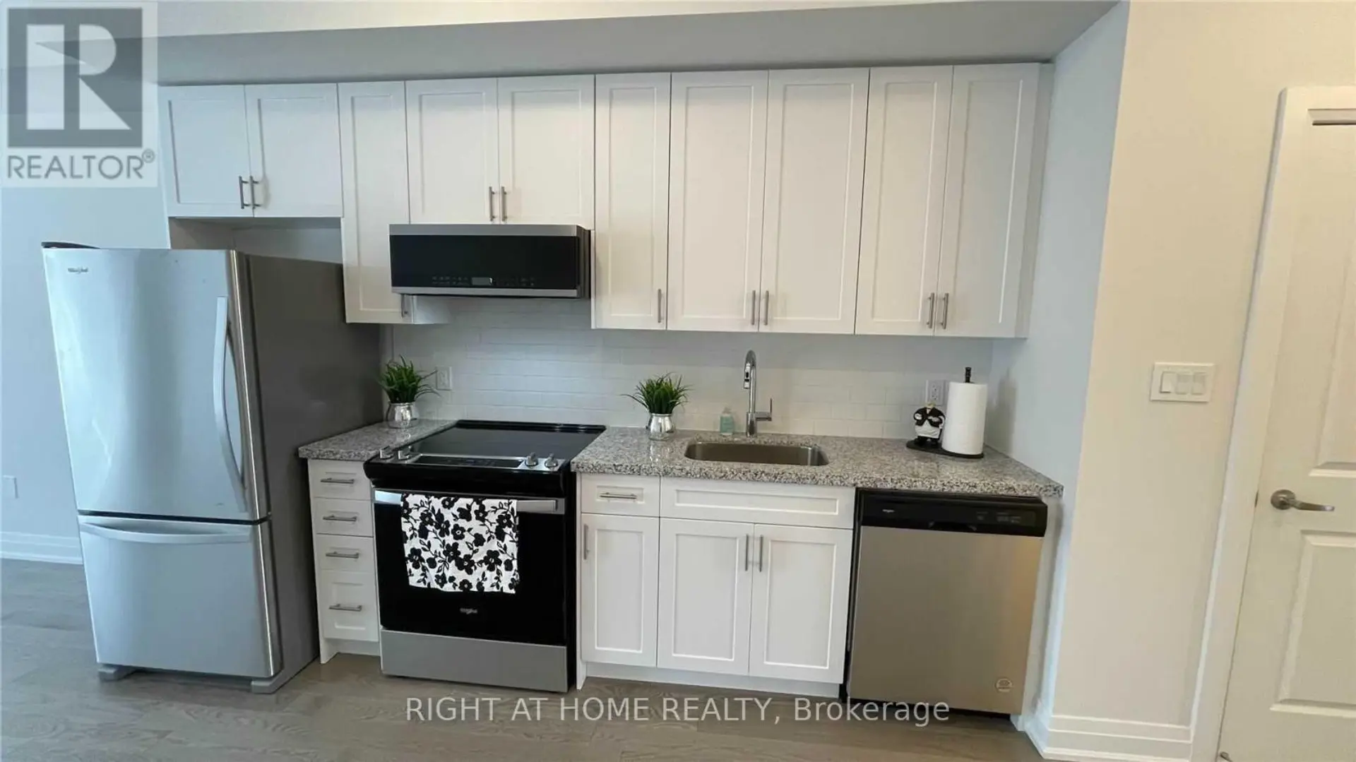 8 CREEKBANK ROAD - Image 6