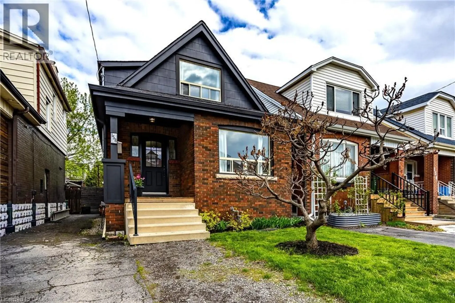 158 BALSAM Avenue N - Image 1