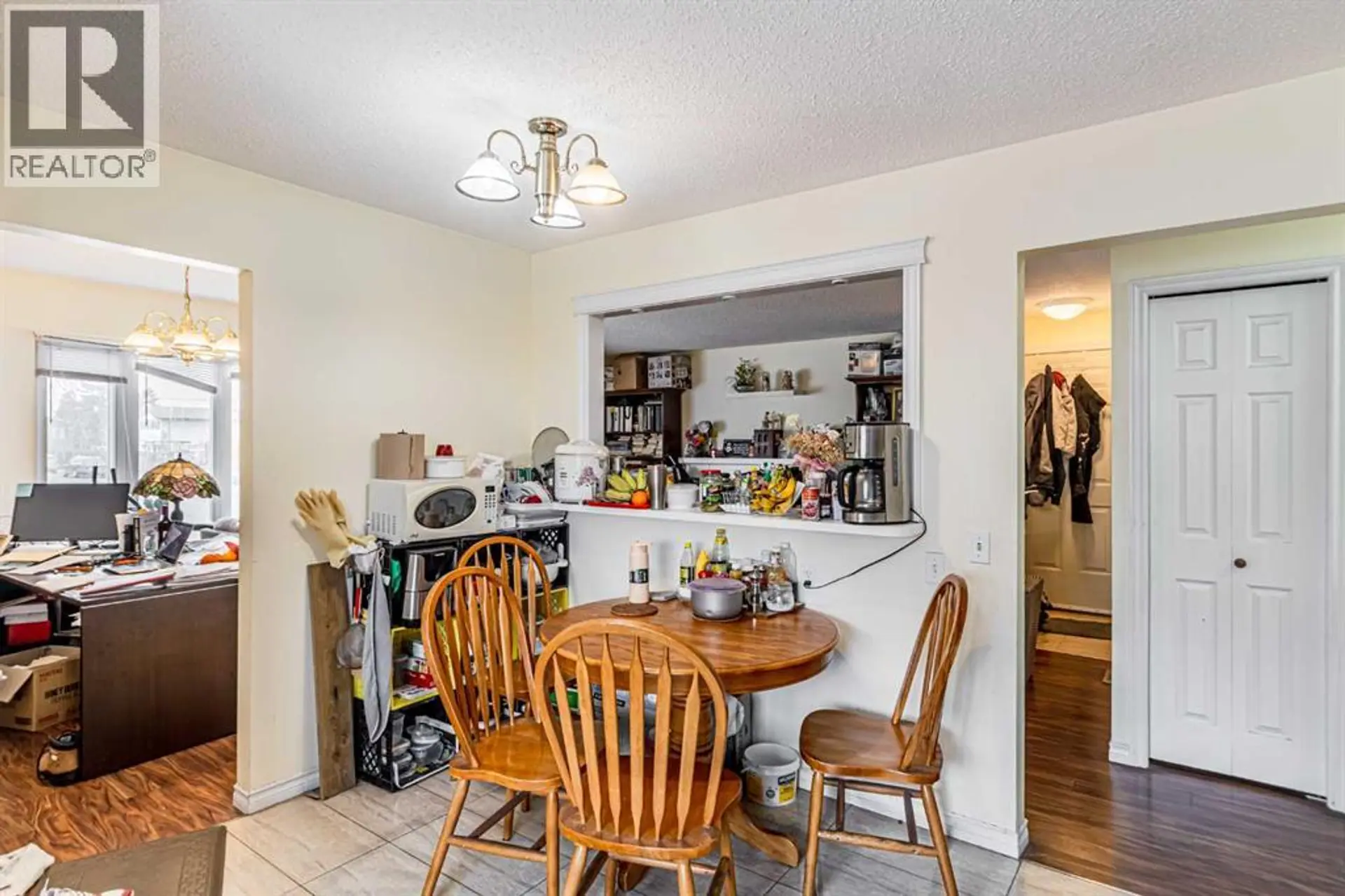 121 Margate Close NE - Image 10