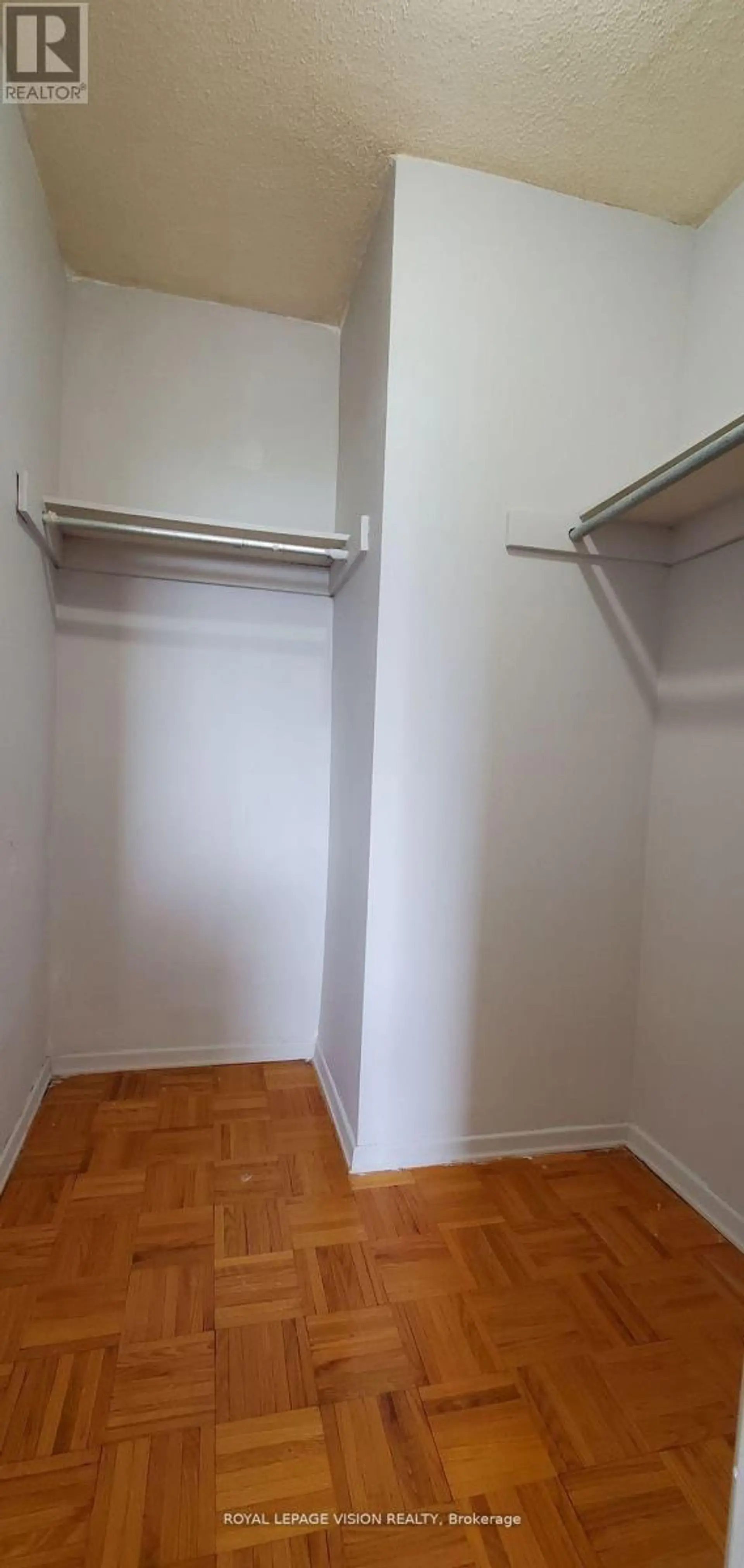 #1202 20 EDGECLIFF GOLFWAY - Image 6
