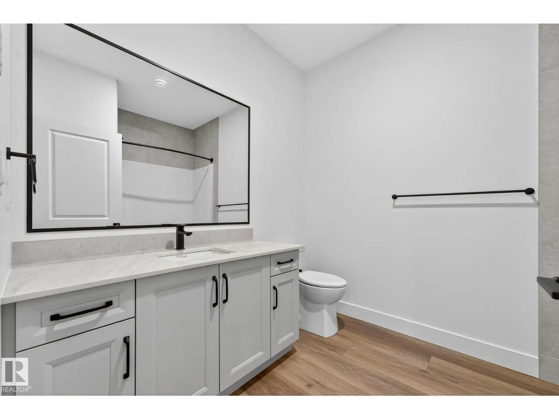3912 40 ST - Image 12