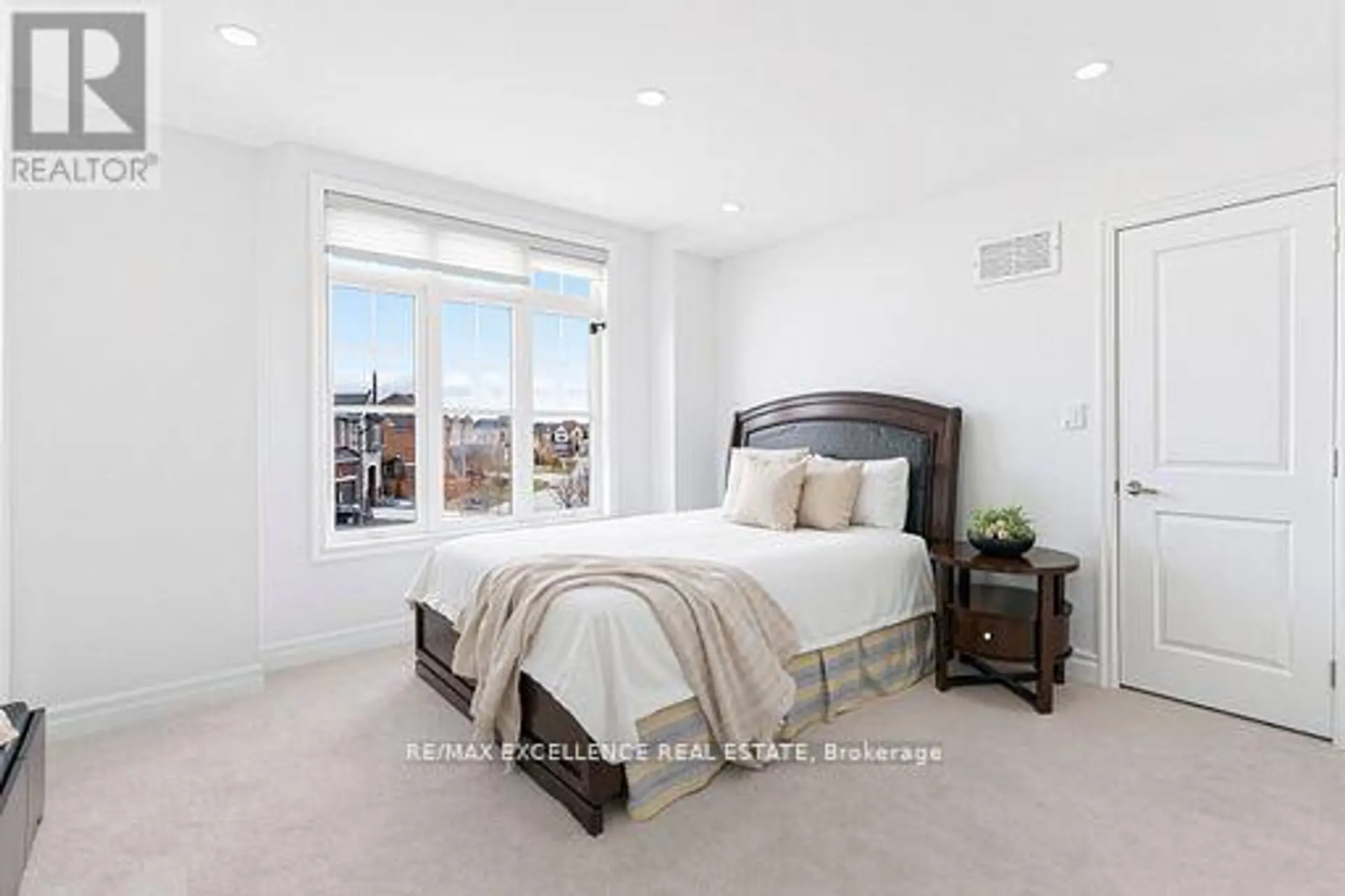 10 PENNINE DRIVE - Image 9