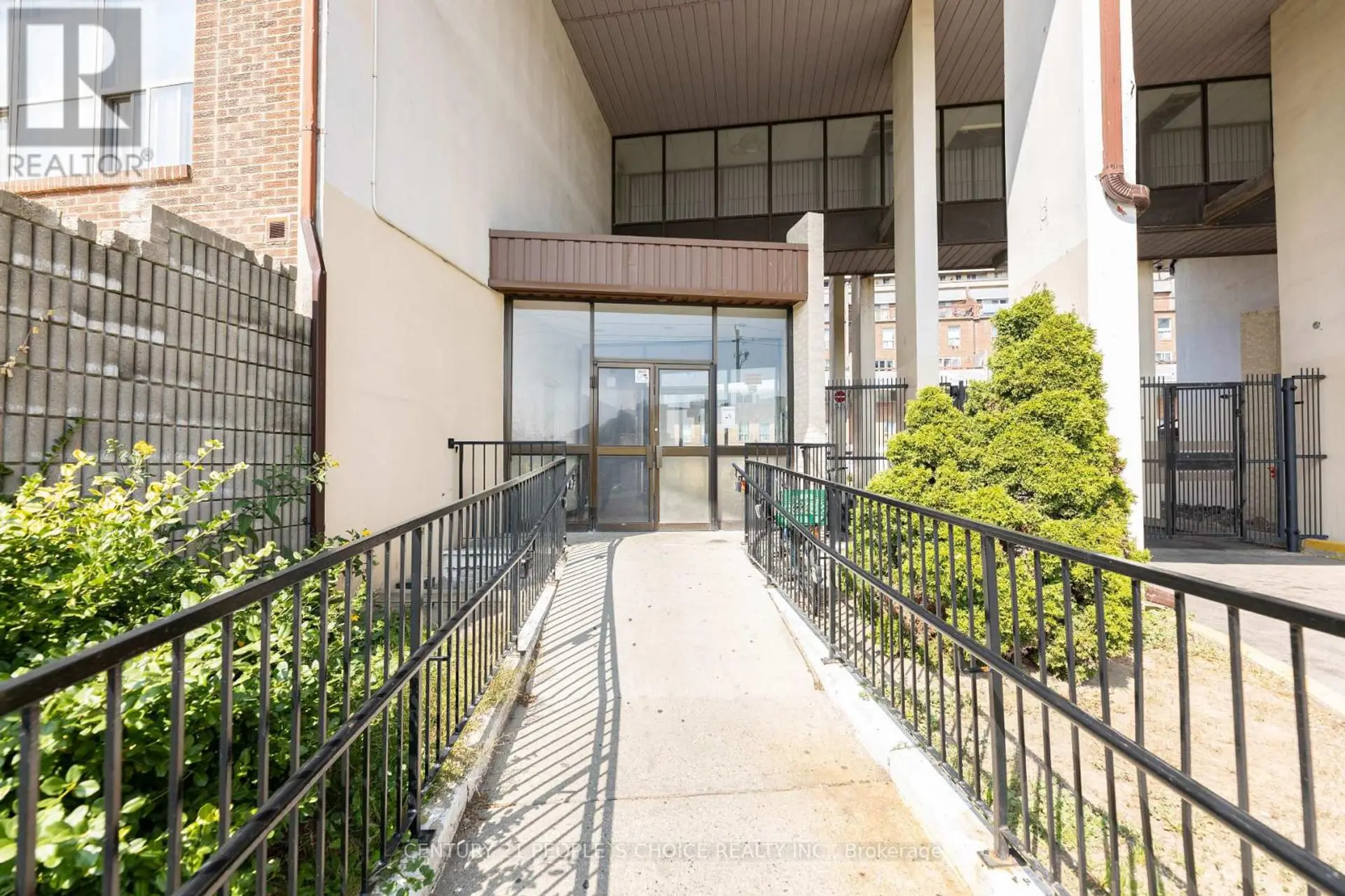 #116 10 EDDYSTONE AVENUE - Image 5