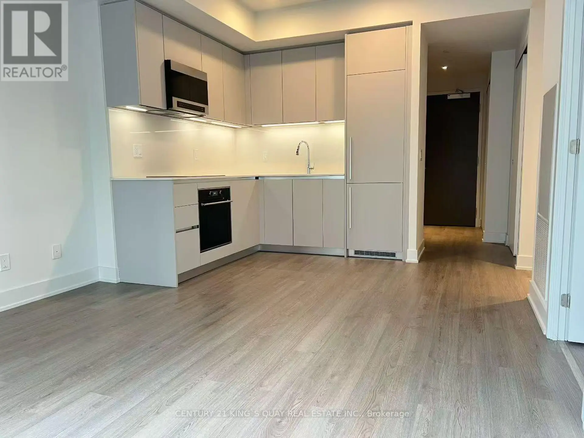#1505 8 CUMBERLAND STREET - Image 2