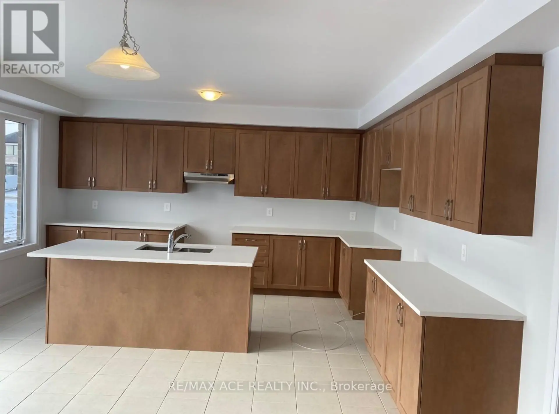 11 CORLEY STREET - Image 2