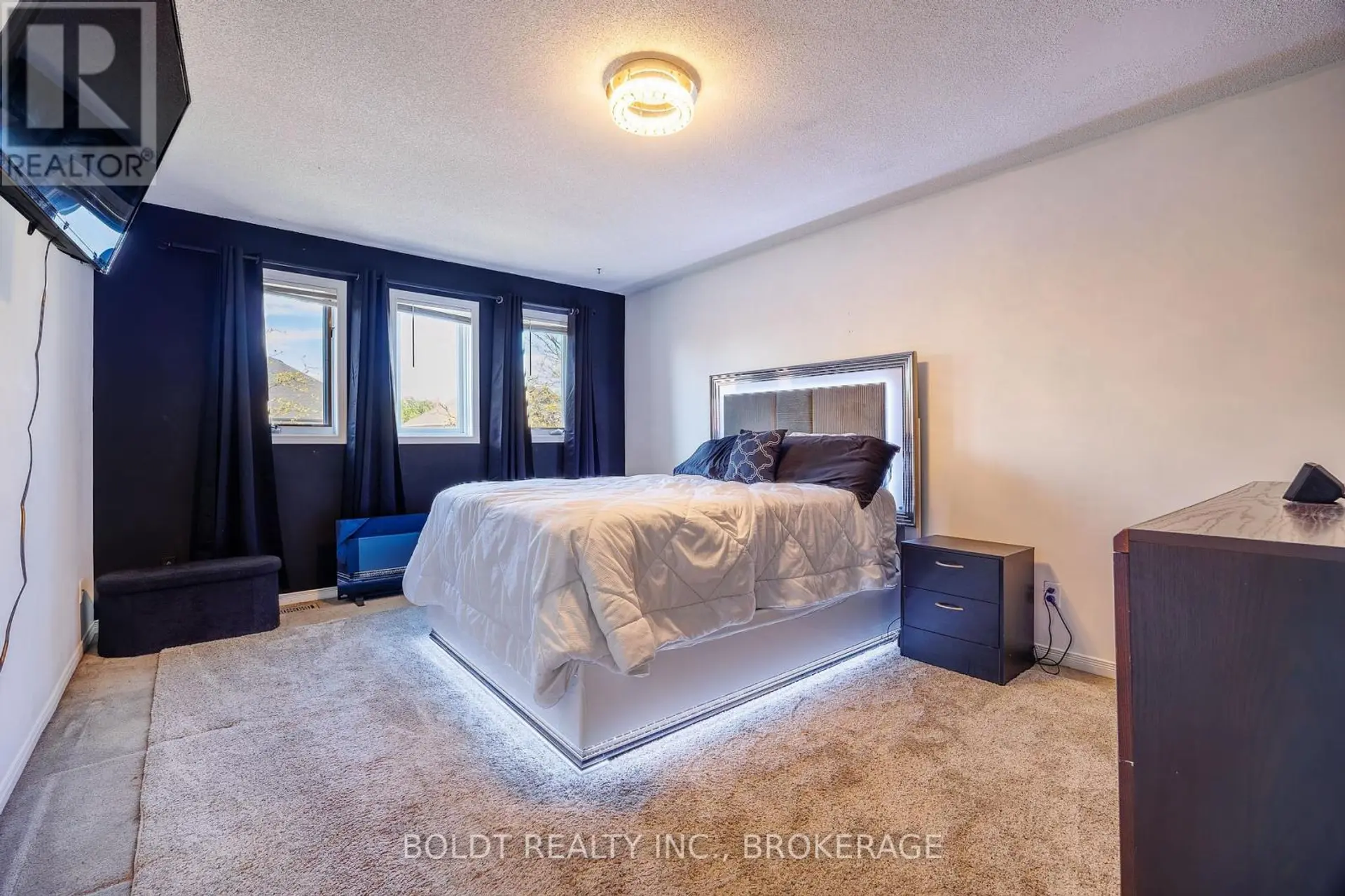 10 MARIA STREET - Image 11