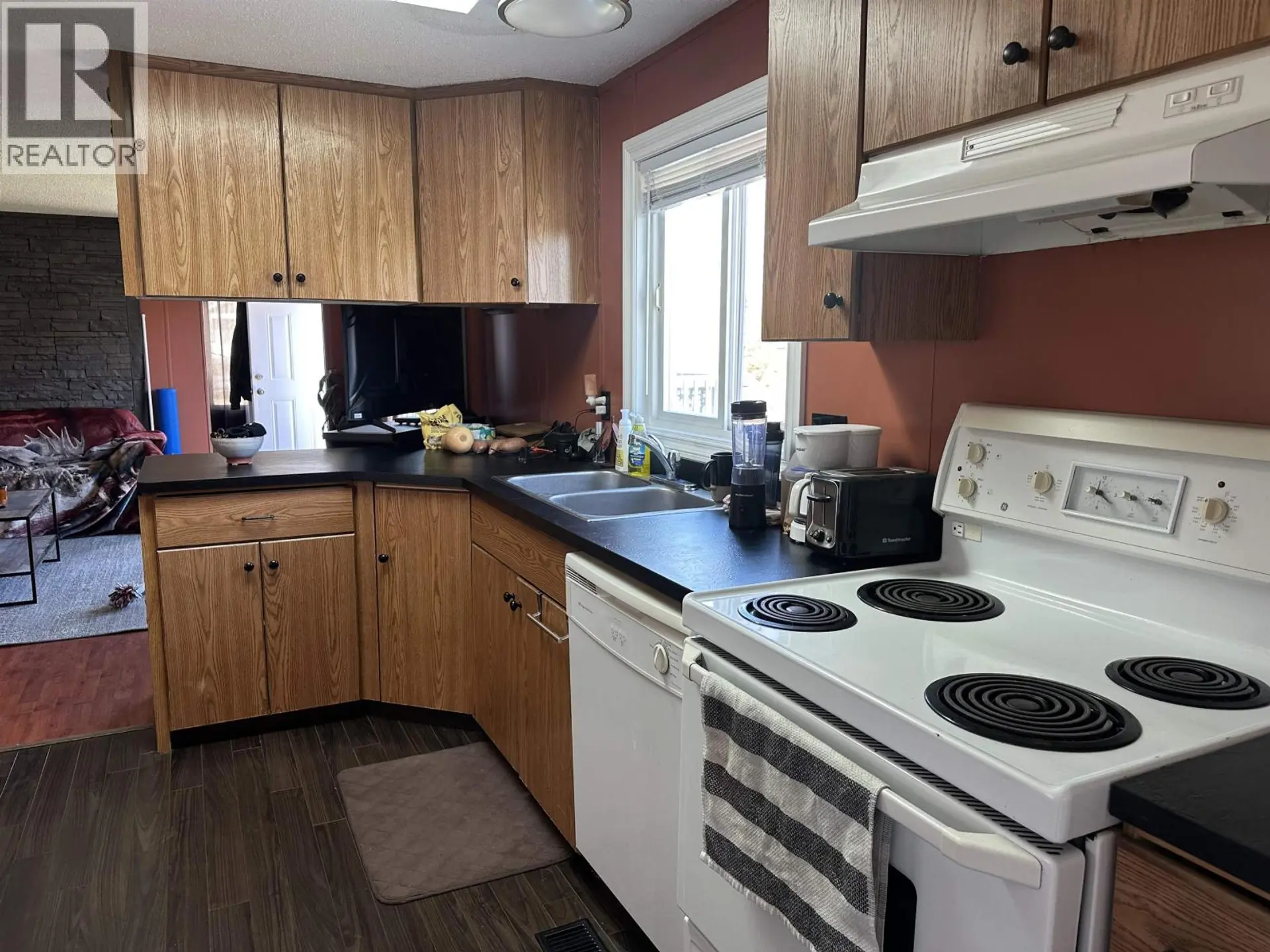 8708 76 STREET - Image 6