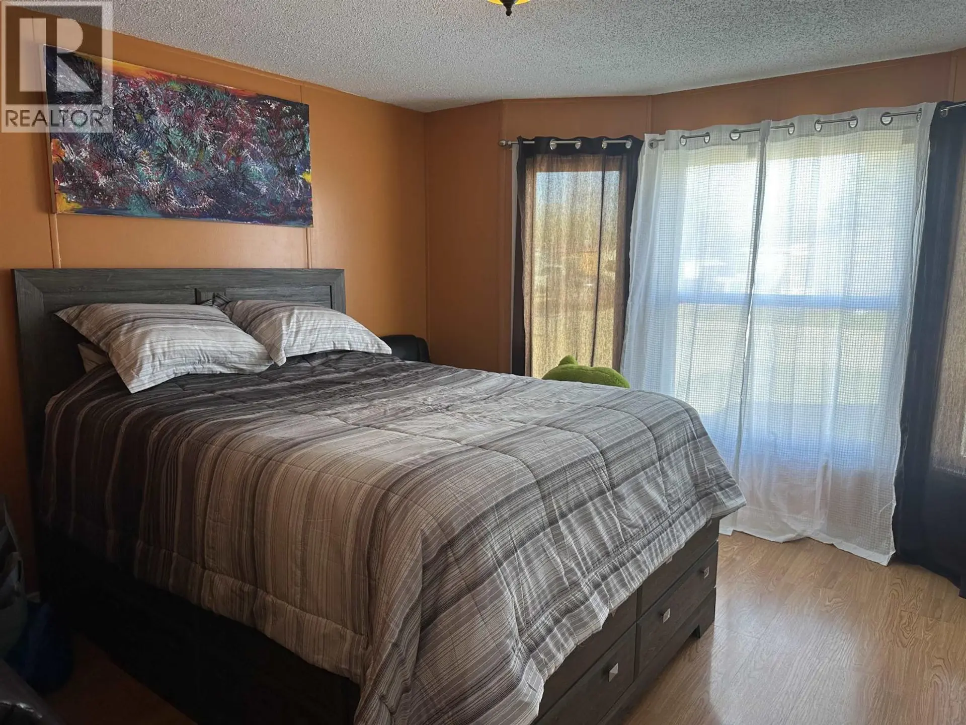 8708 76 STREET - Image 11