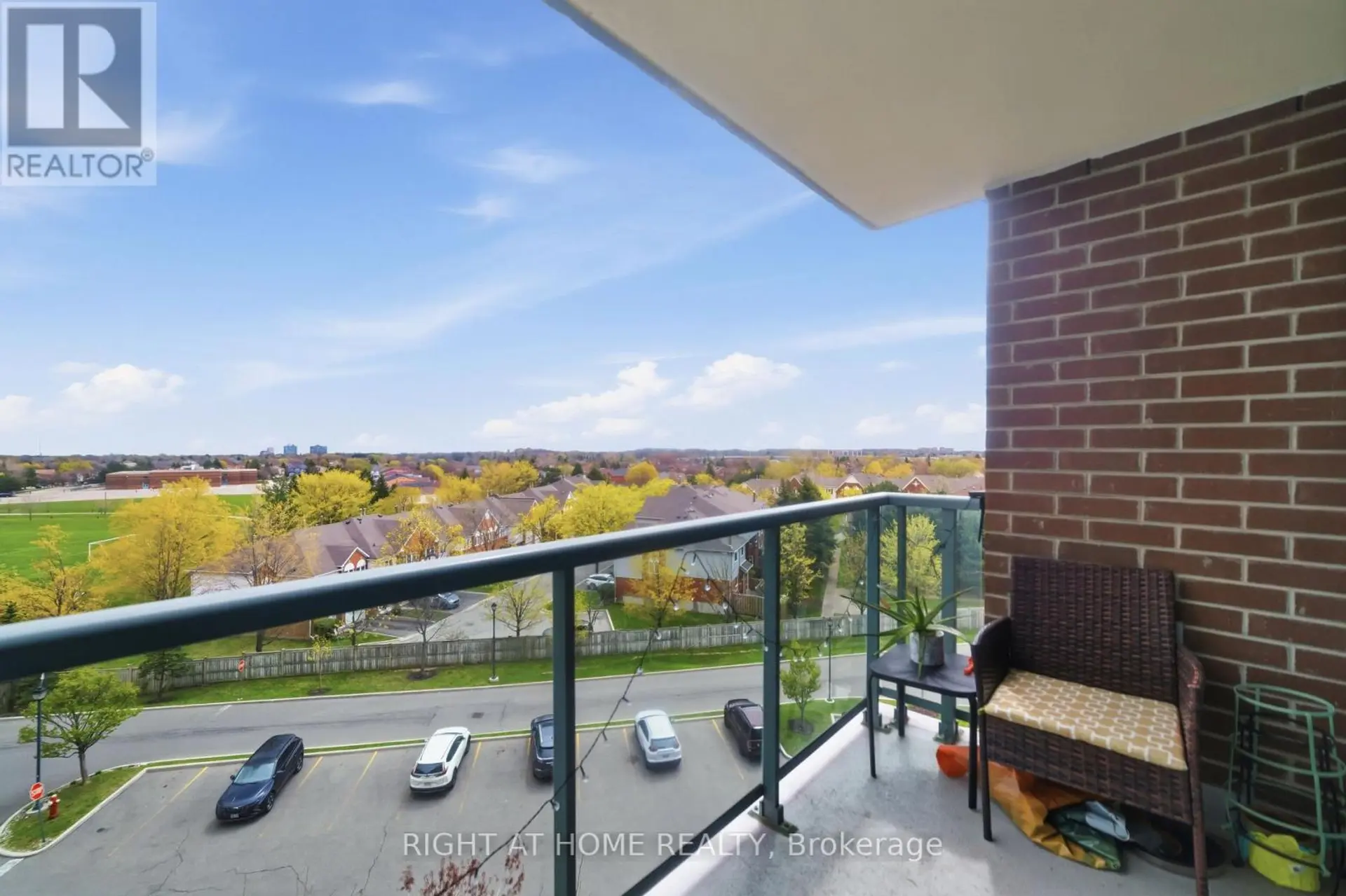 #607 4879 KIMBERMOUNT AVENUE - Image 20
